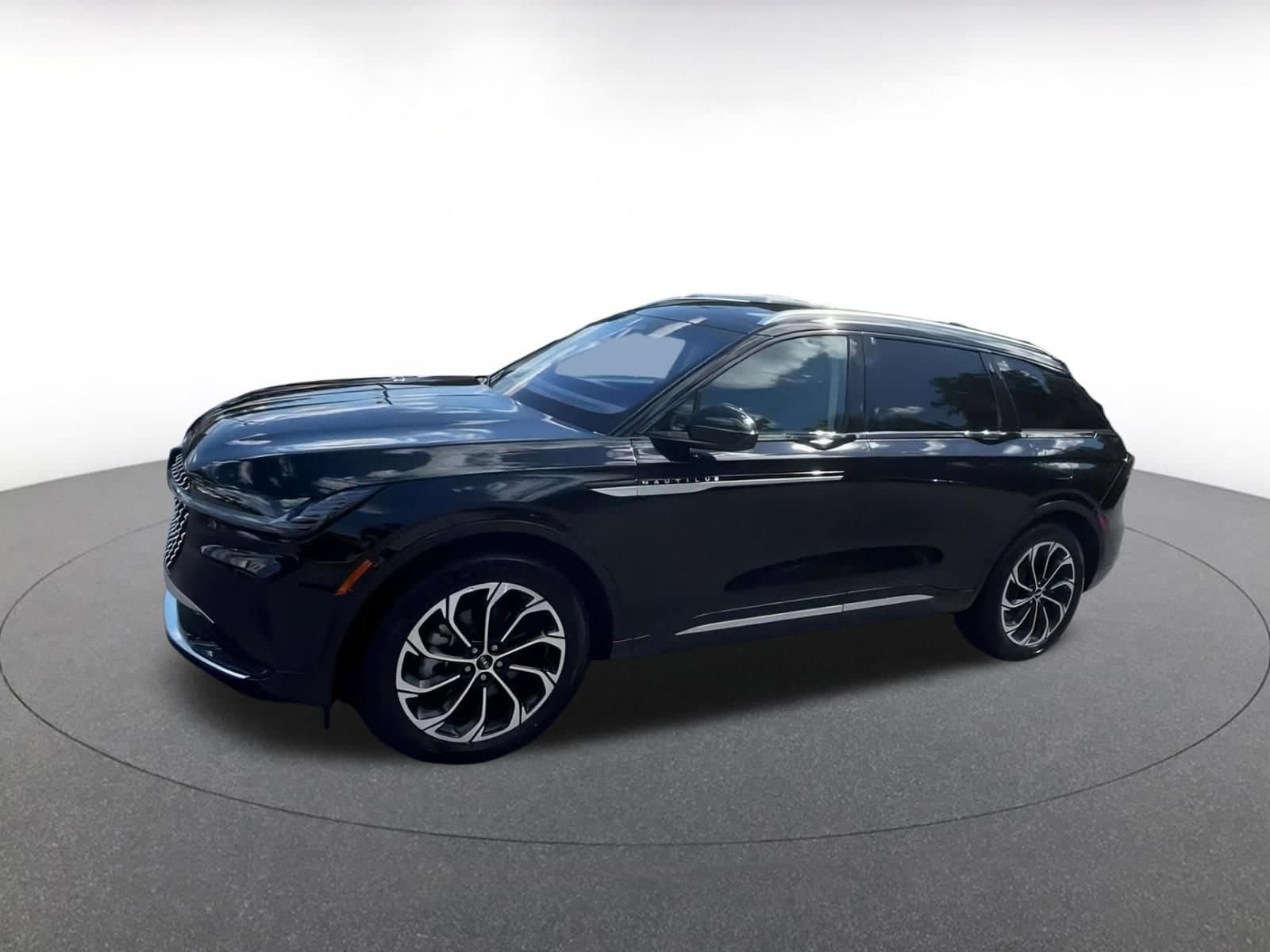 Thumbnail: 2024 Lincoln Nautilus - 9