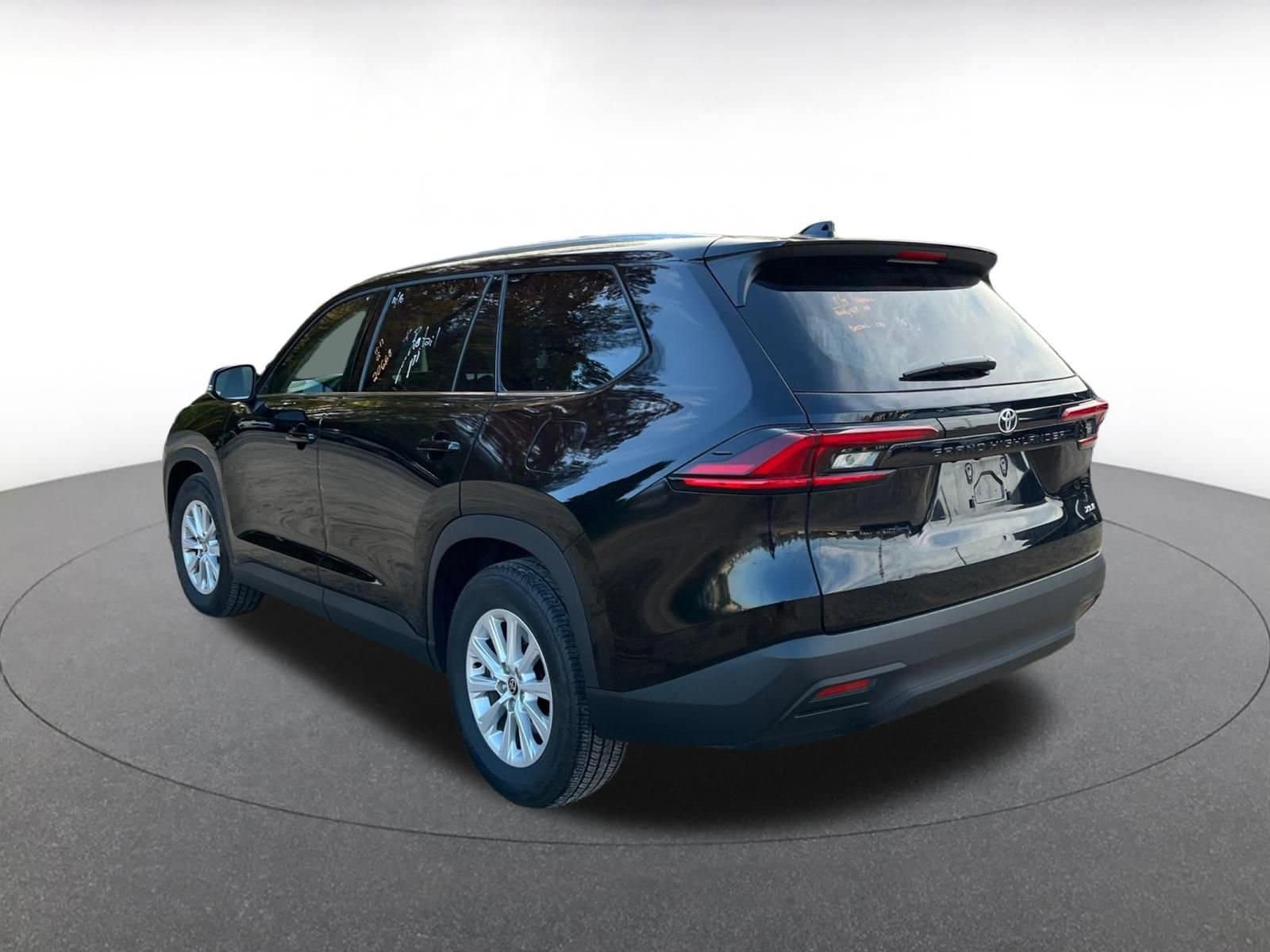 Thumbnail: 2025 Toyota Grand Highlander - 7