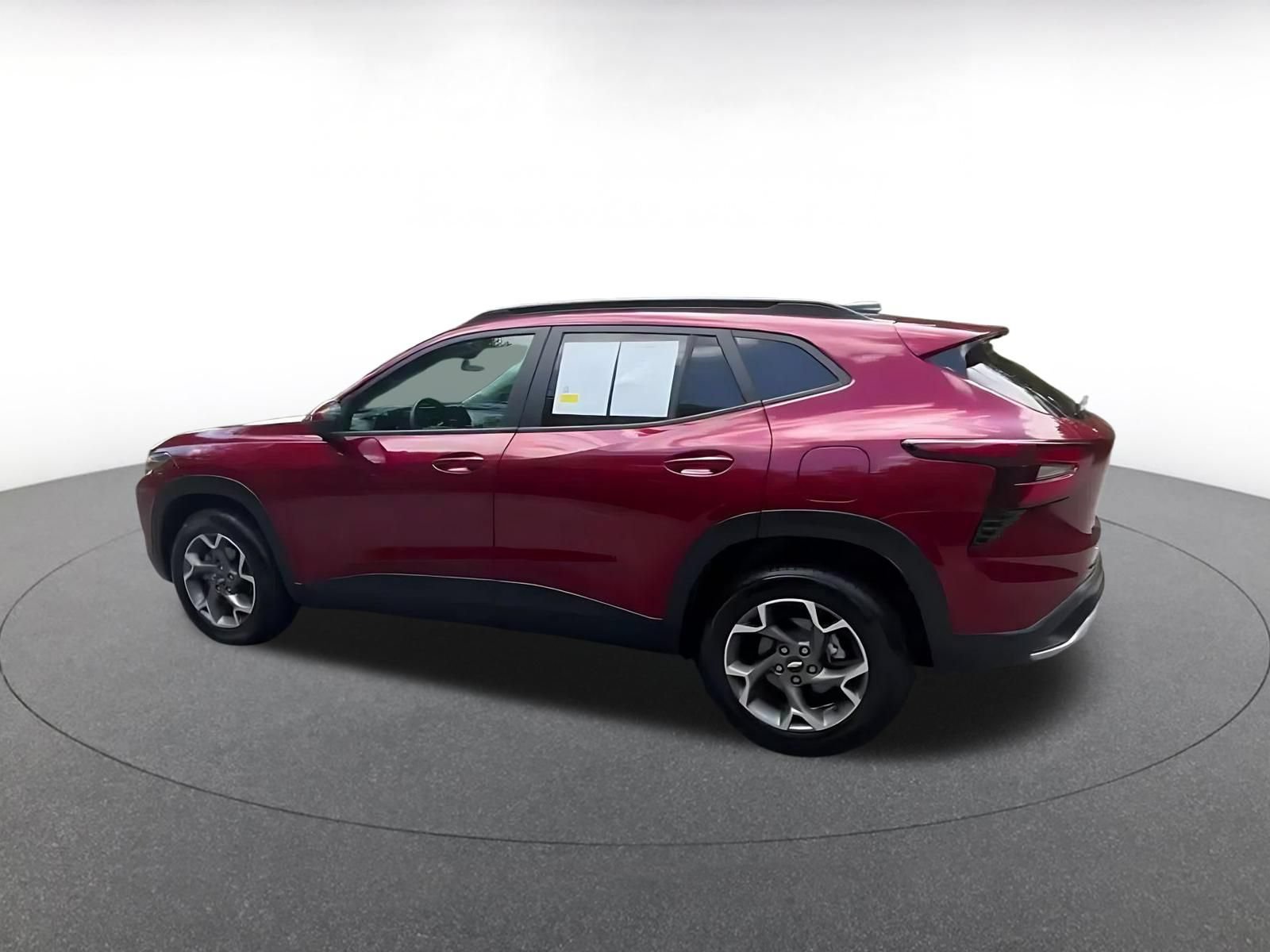 Thumbnail: 2025 Chevrolet Trax - 9