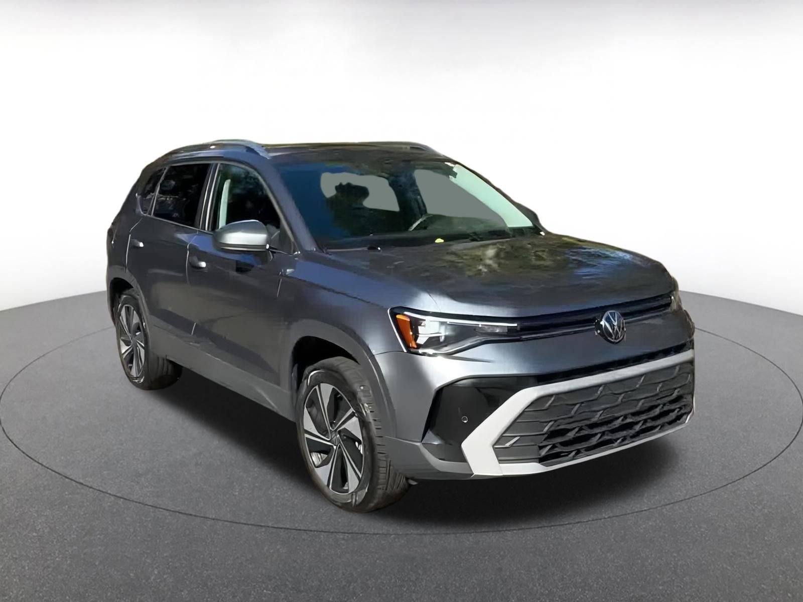 Thumbnail: 2025 Volkswagen Taos - 3