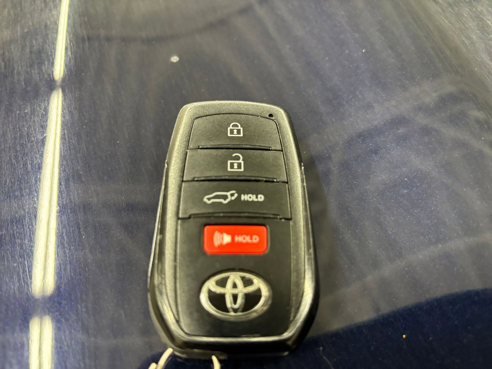 Thumbnail: 2025 Toyota Highlander - 18