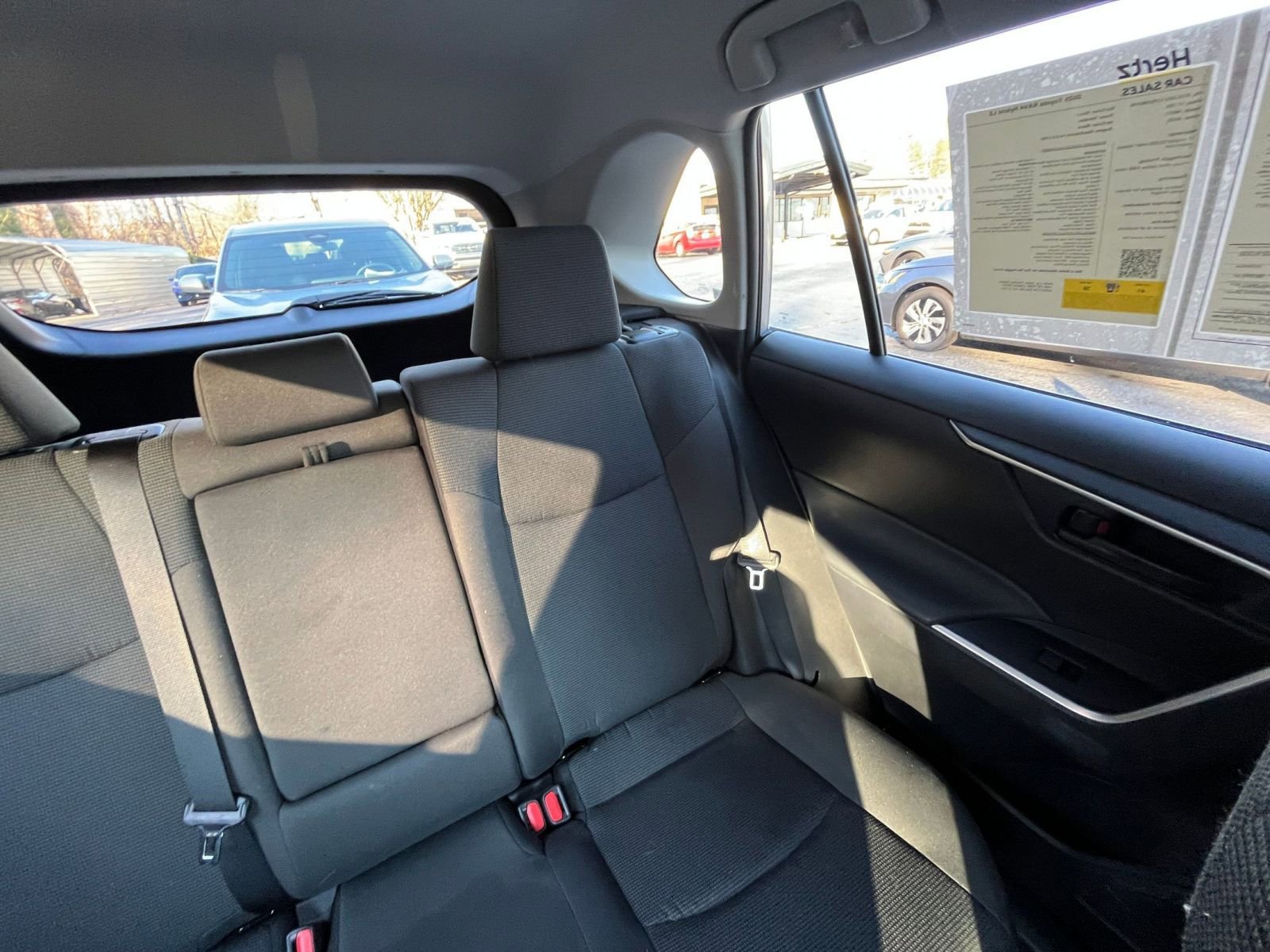 Thumbnail: 2025 Toyota RAV4 - 31