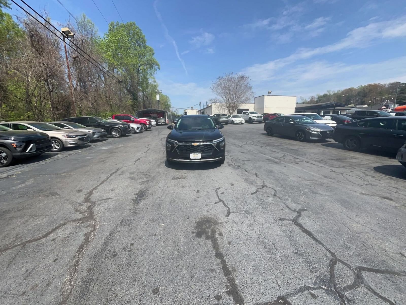 Thumbnail: 2025 Chevrolet Trax - 16