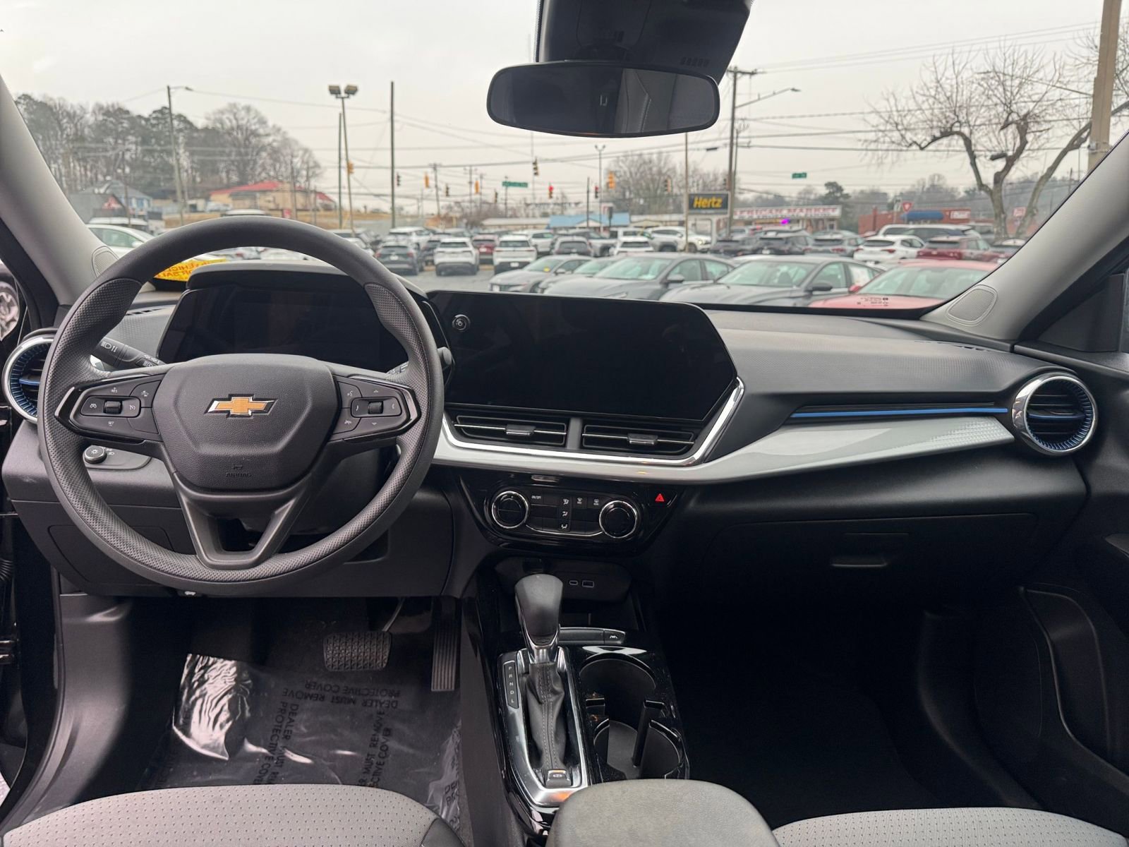 Thumbnail: 2025 Chevrolet Trax - 27