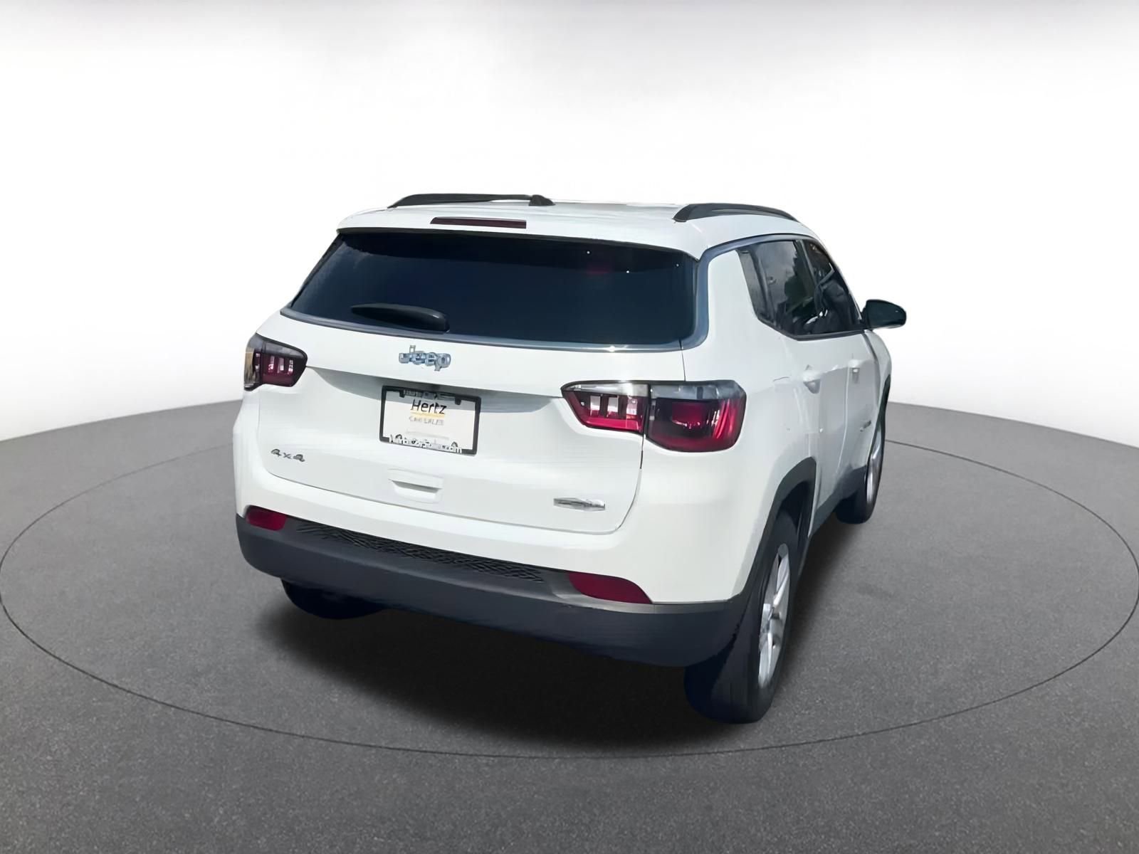Thumbnail: 2023 Jeep Compass - 14