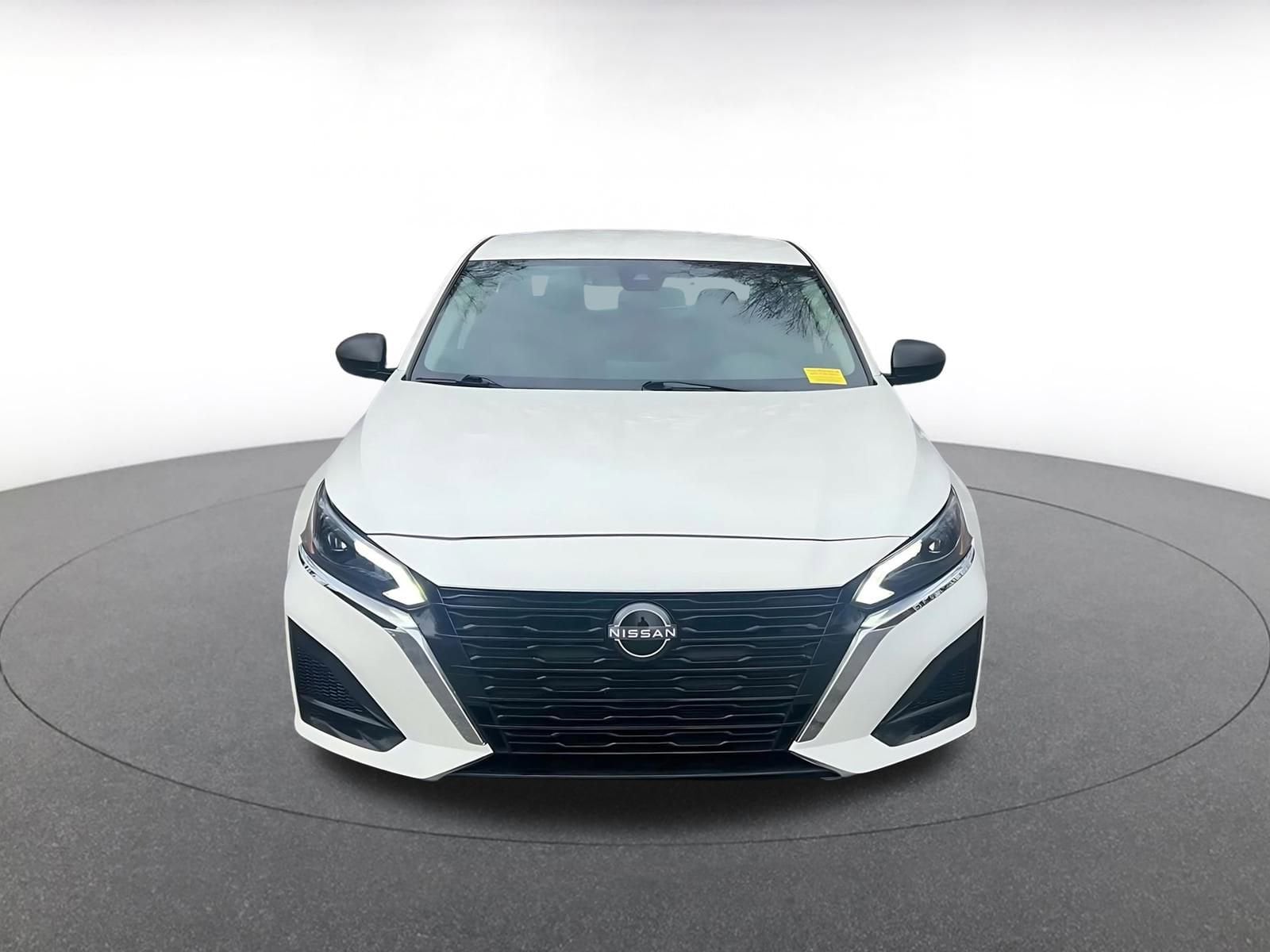 Thumbnail: 2025 Nissan Altima - 4