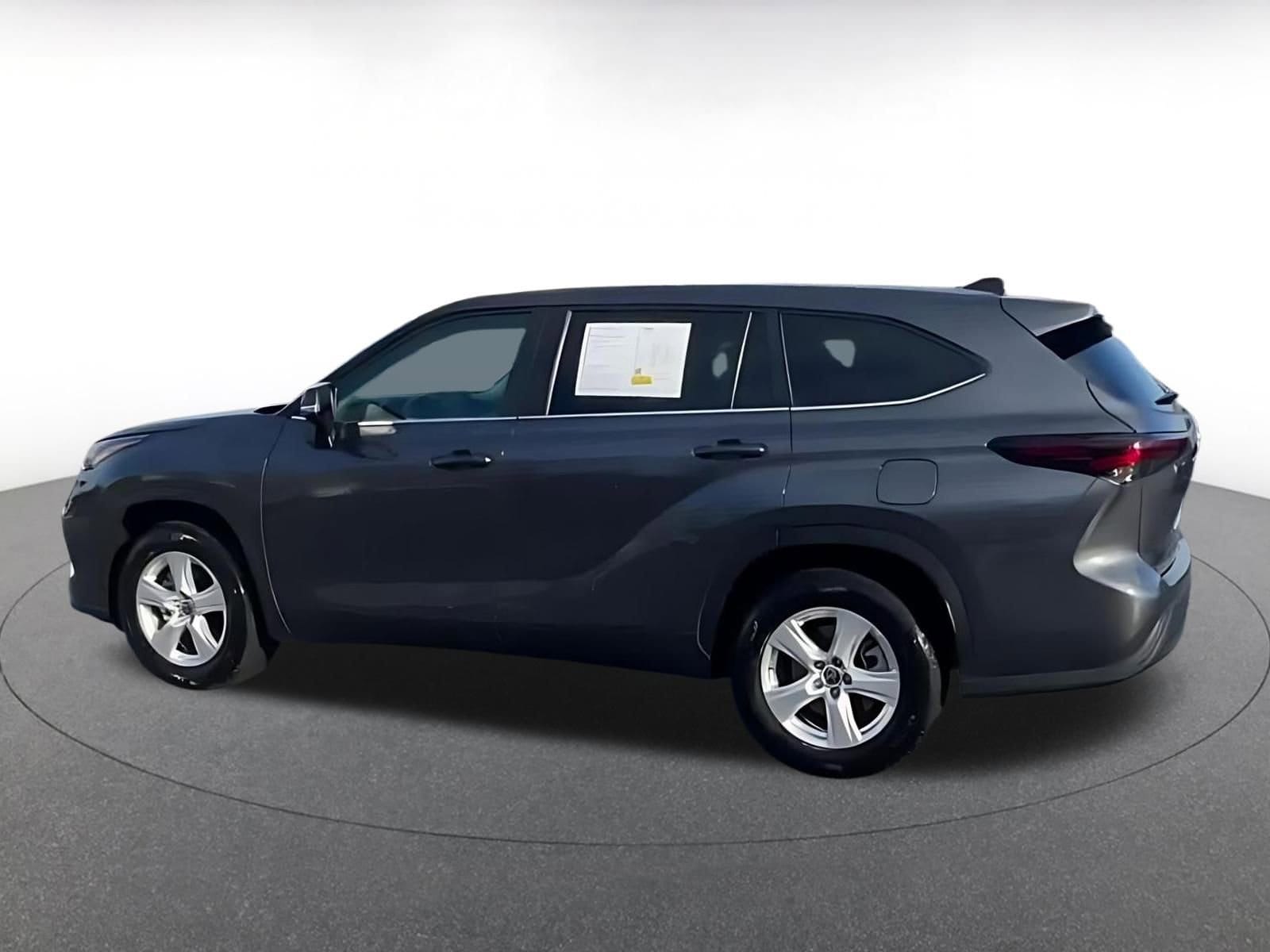 Thumbnail: 2025 Toyota Highlander - 7