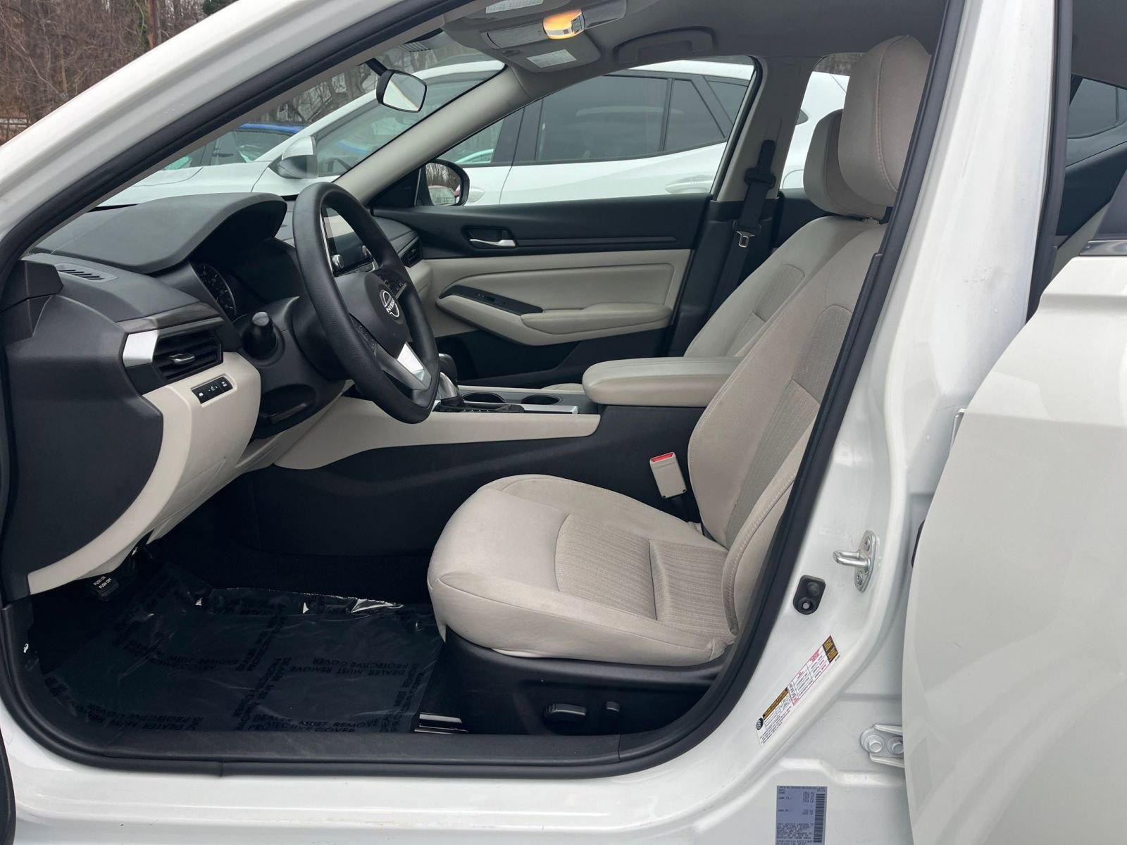 Thumbnail: 2025 Nissan Altima - 21