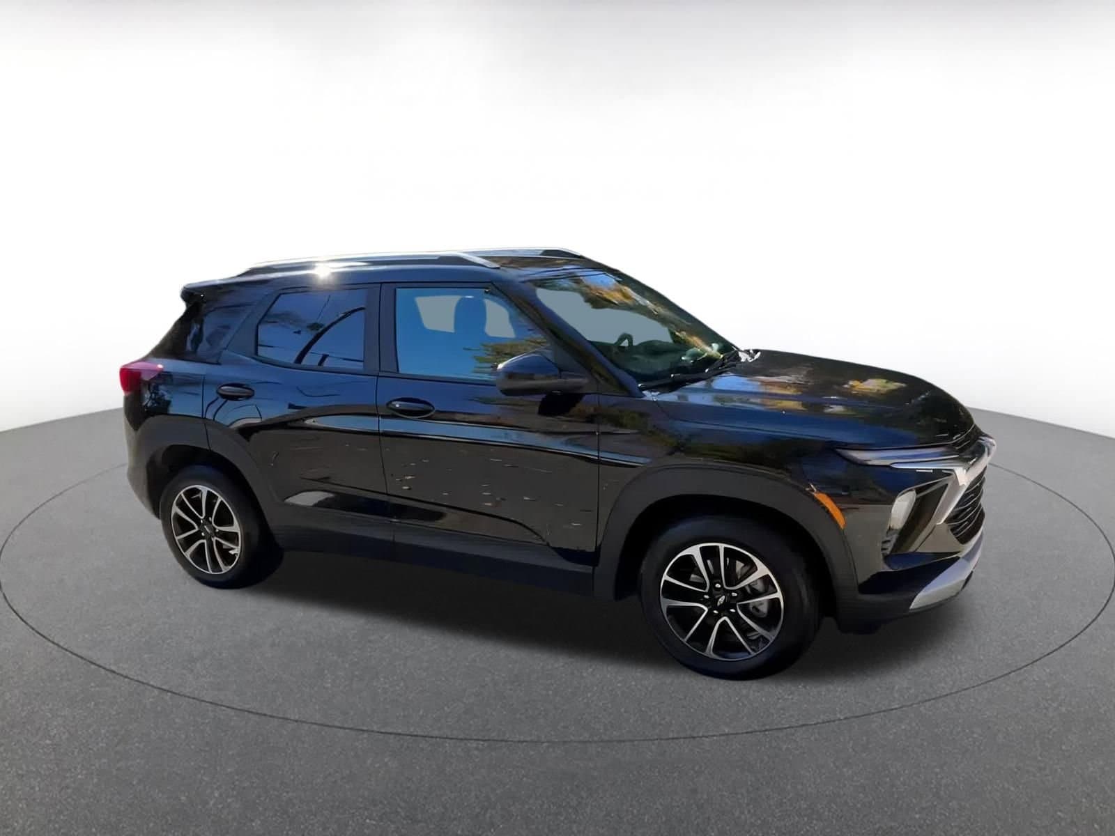 Thumbnail: 2025 Chevrolet TrailBlazer - 2