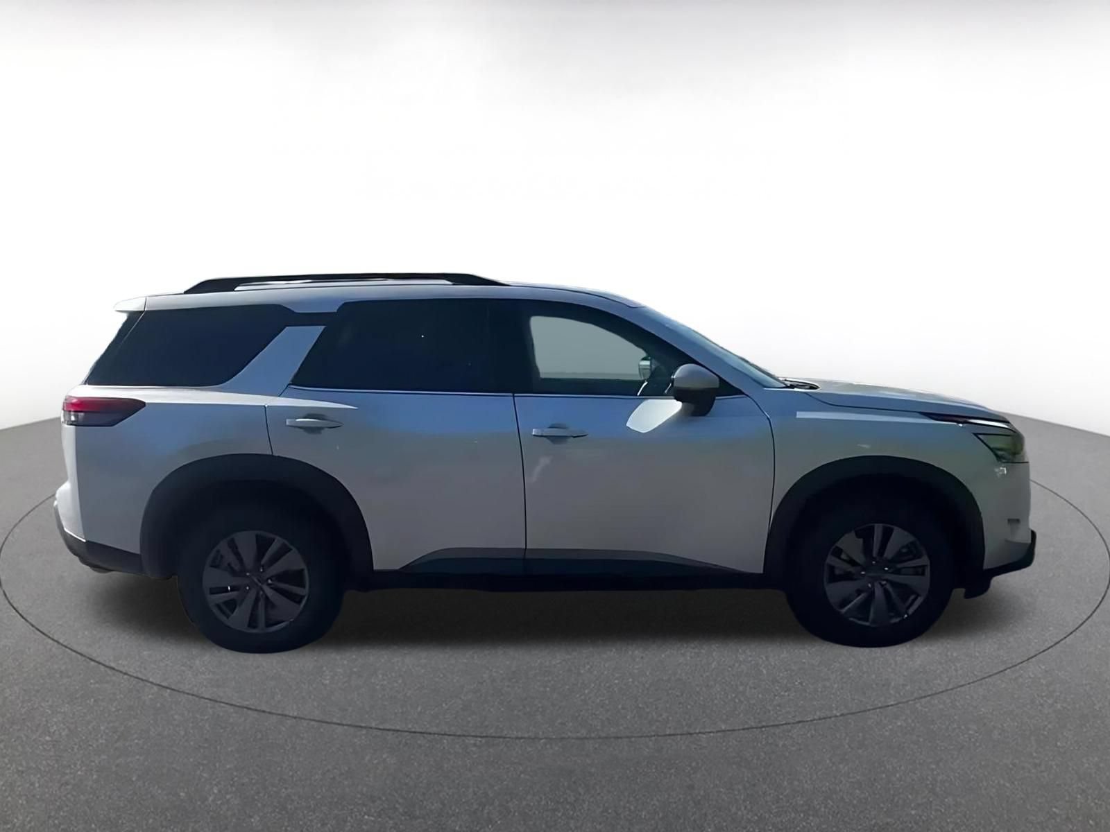 Thumbnail: 2025 Nissan Pathfinder - 10