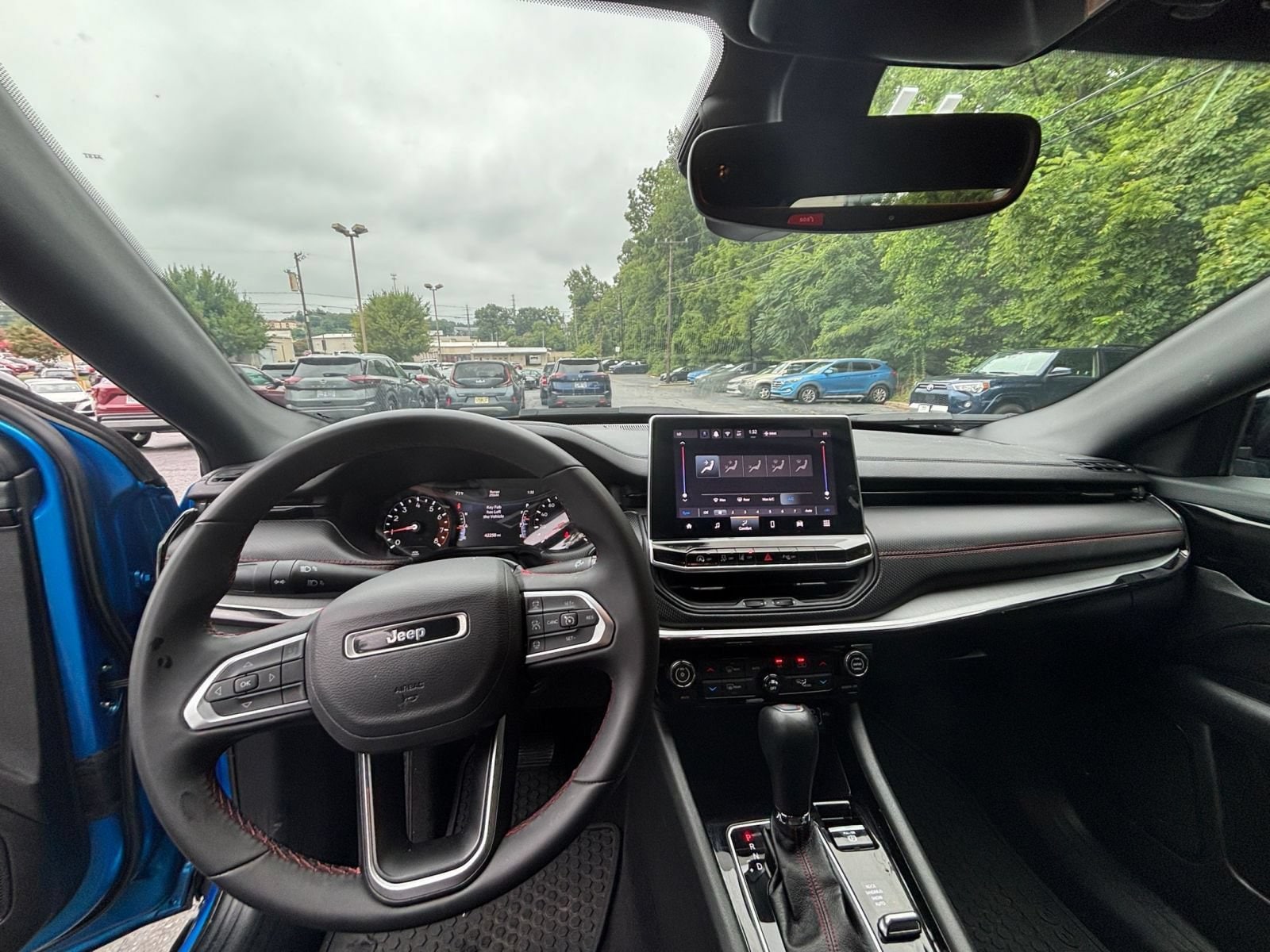Thumbnail: 2025 Jeep Compass - 28