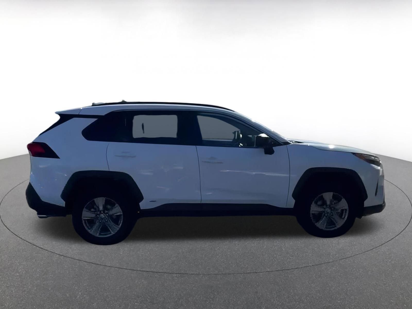 Thumbnail: 2025 Toyota RAV4 - 15