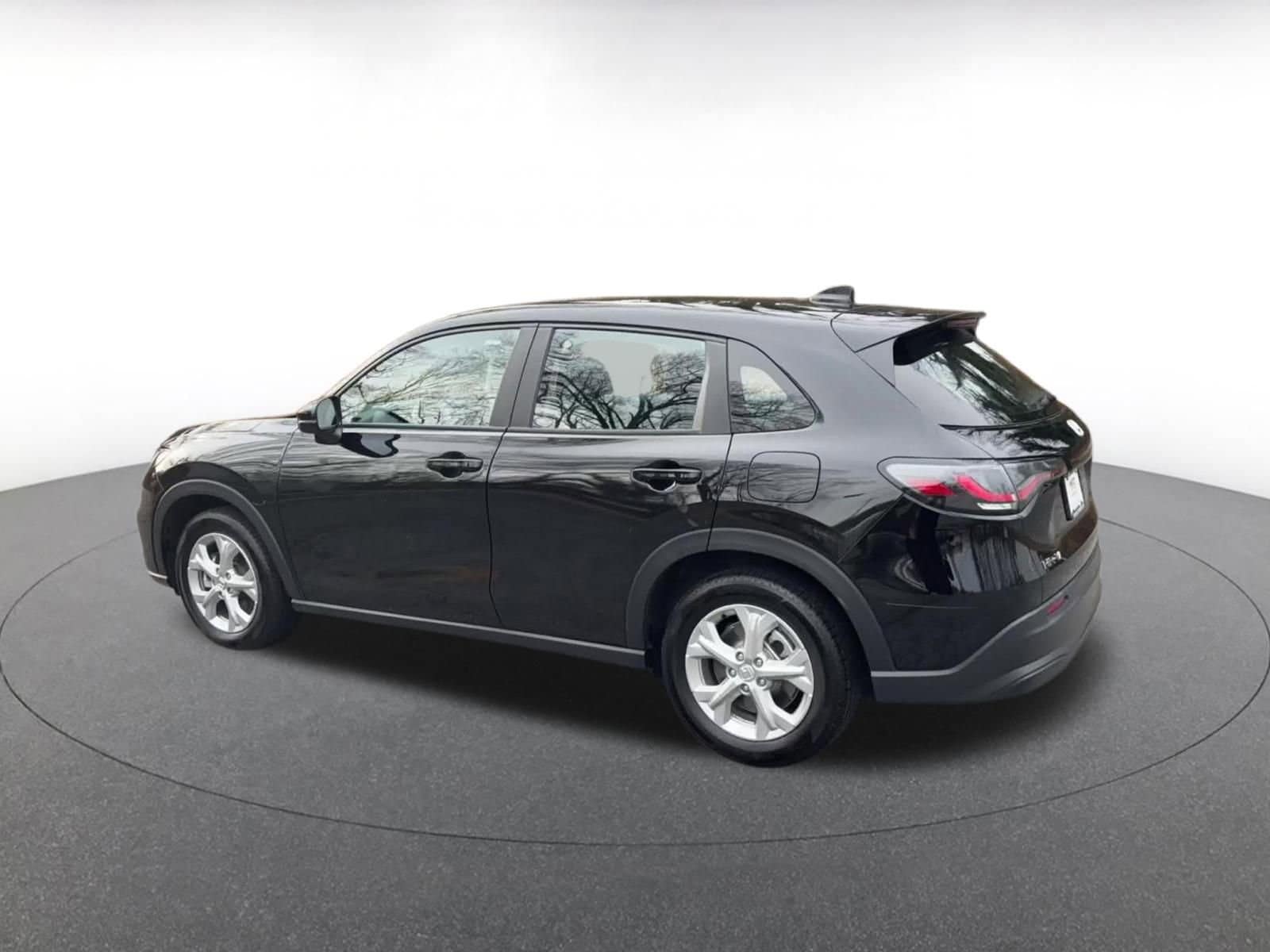 Thumbnail: 2025 Honda HR-V - 9