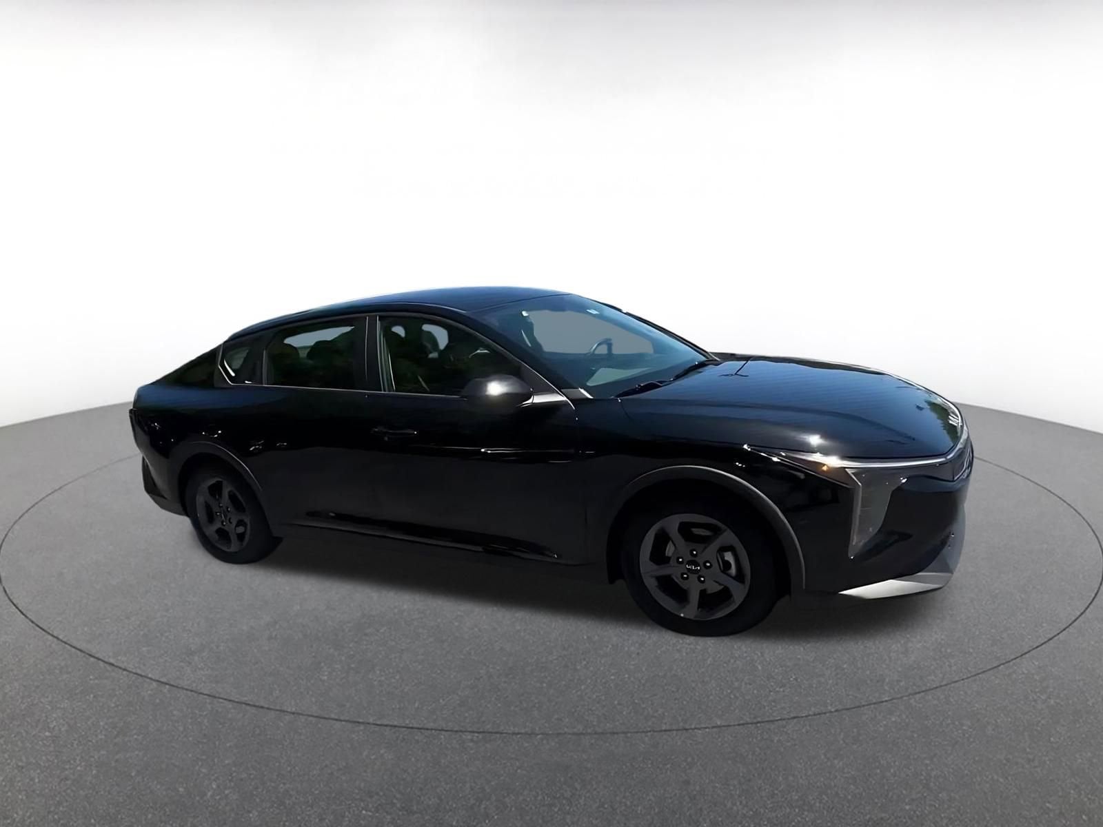 Thumbnail: 2025 Kia K4 - 2
