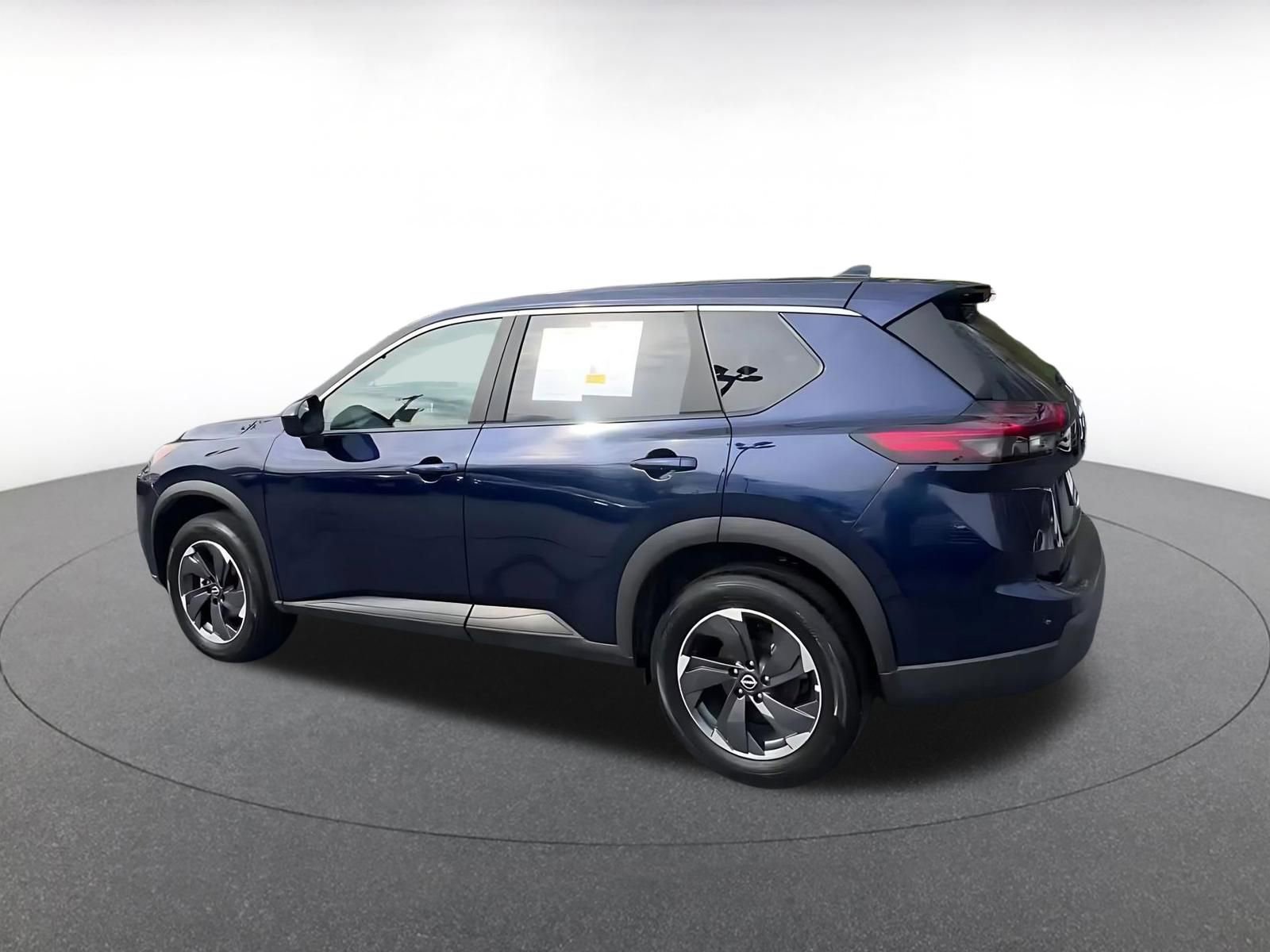 Thumbnail: 2025 Nissan Rogue - 10