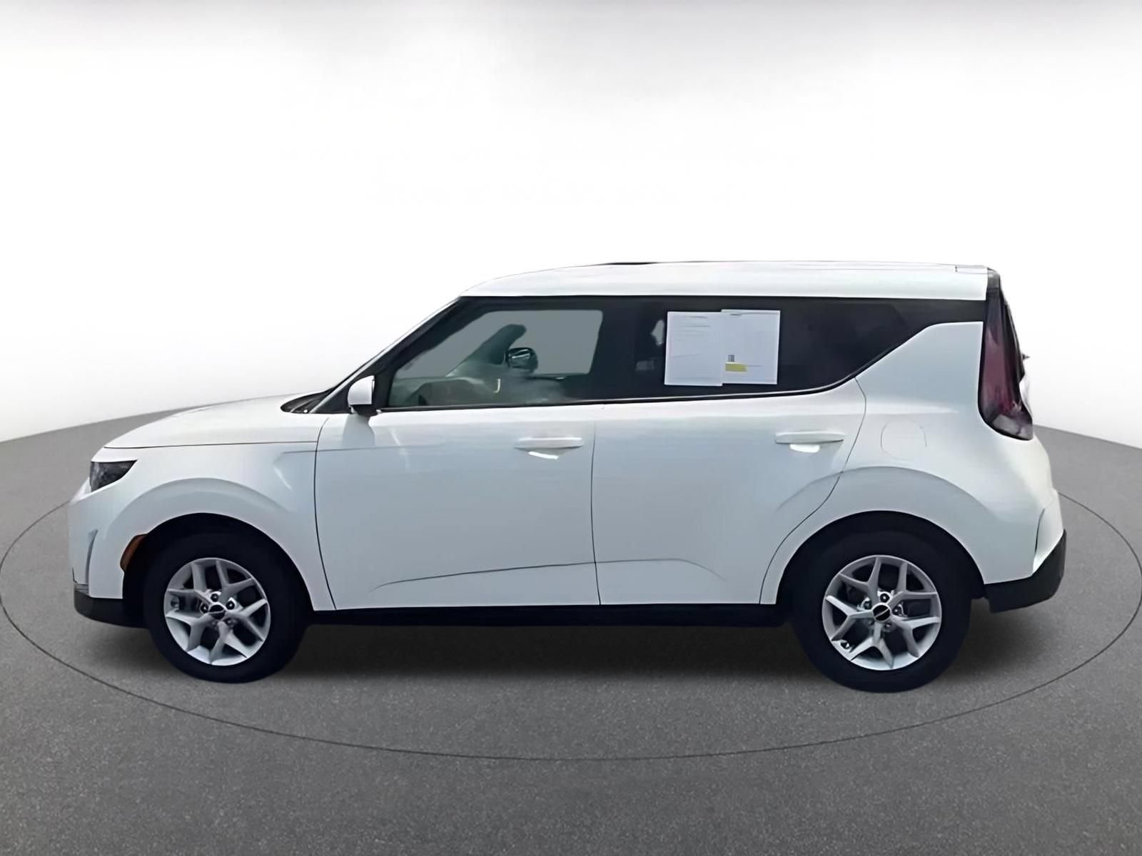 Thumbnail: 2025 Kia Soul - 10