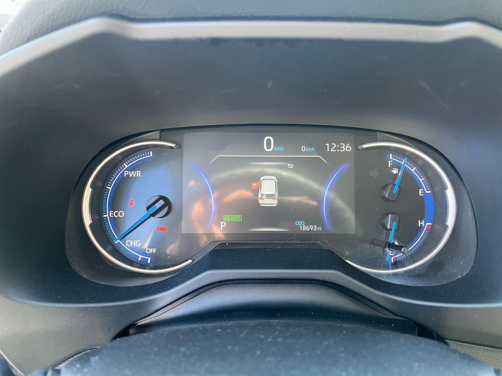 Thumbnail: 2025 Toyota RAV4 - 34