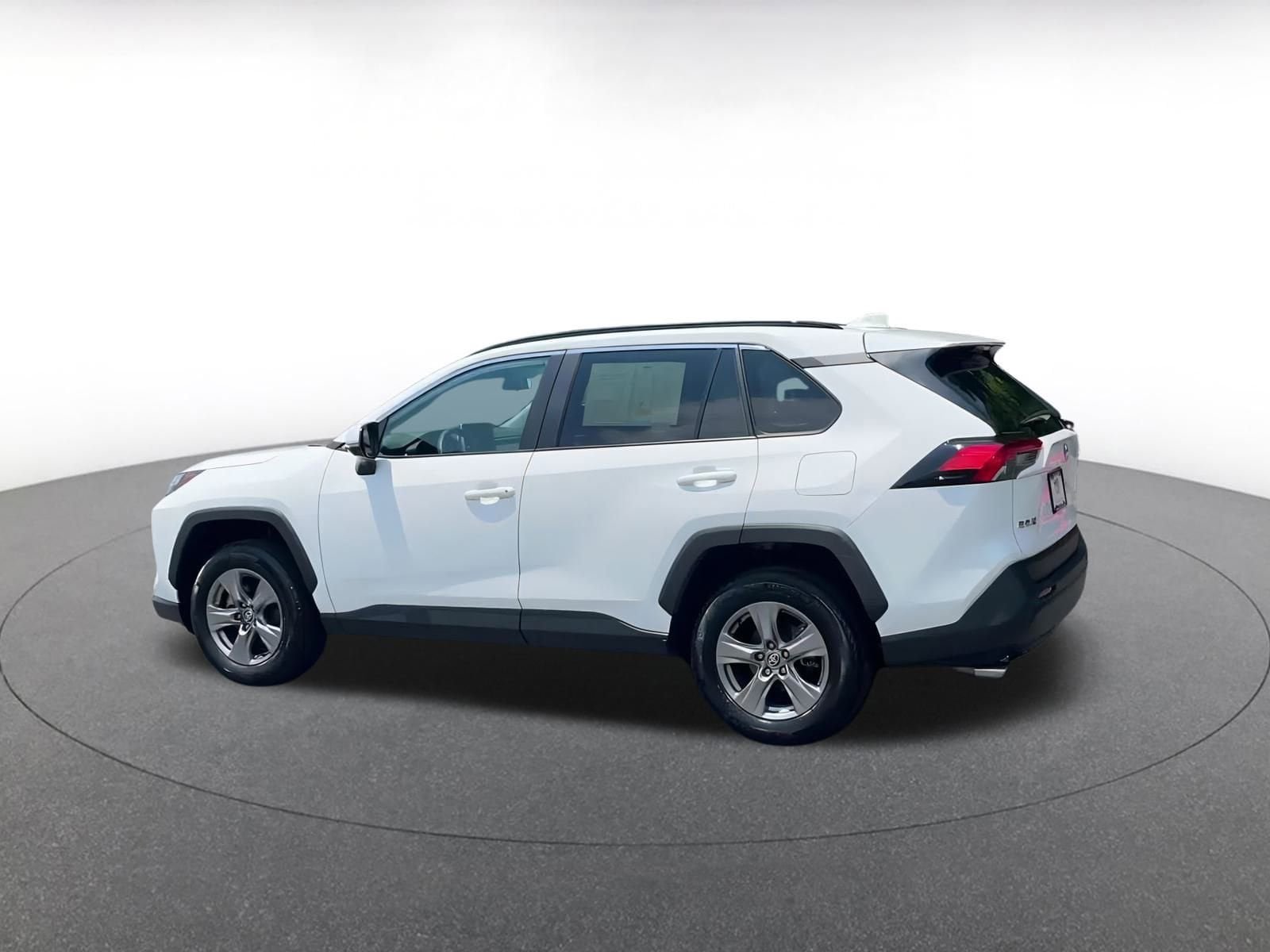 Thumbnail: 2024 Toyota RAV4 - 10