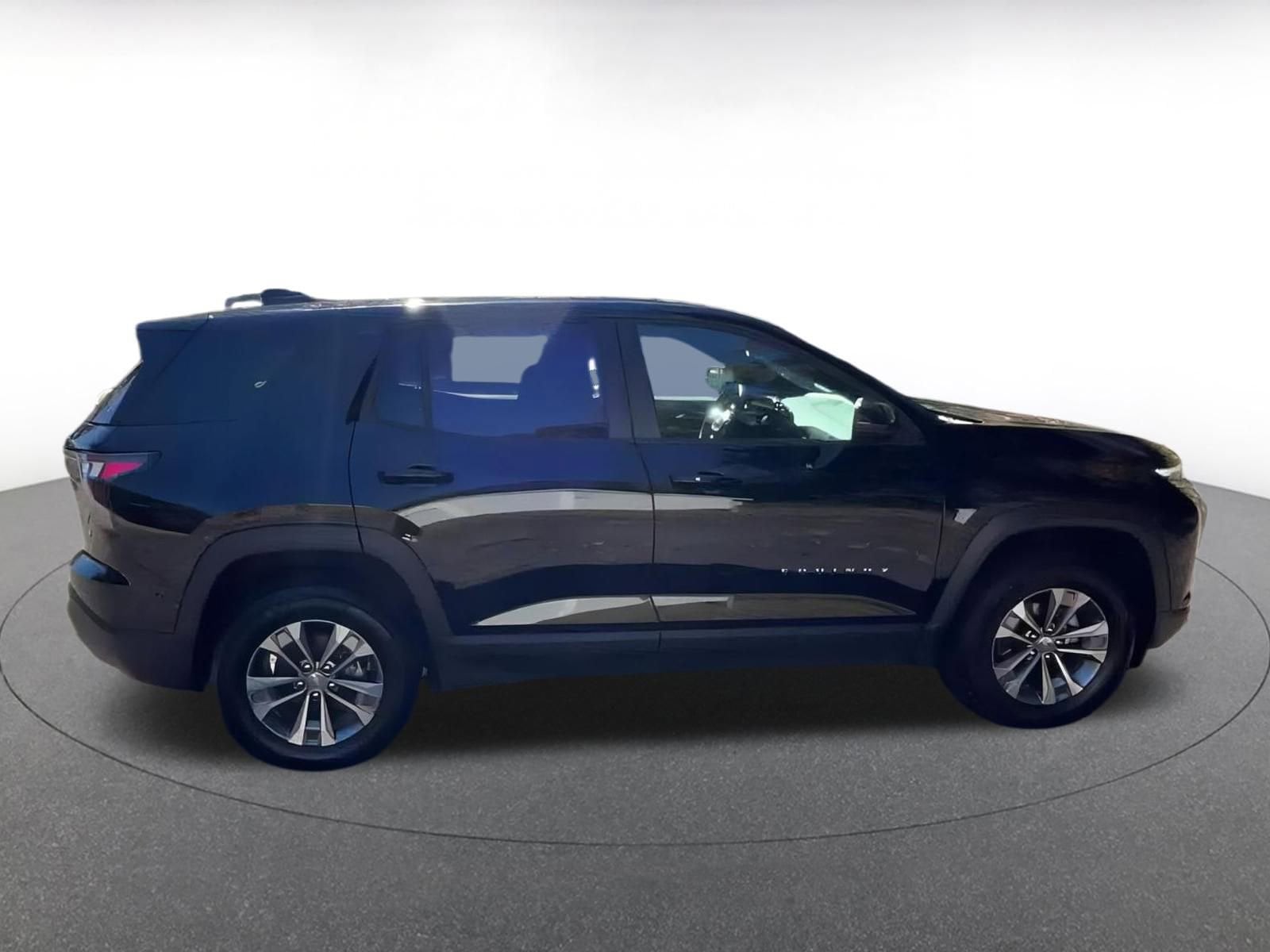 Thumbnail: 2025 Chevrolet Equinox - 16