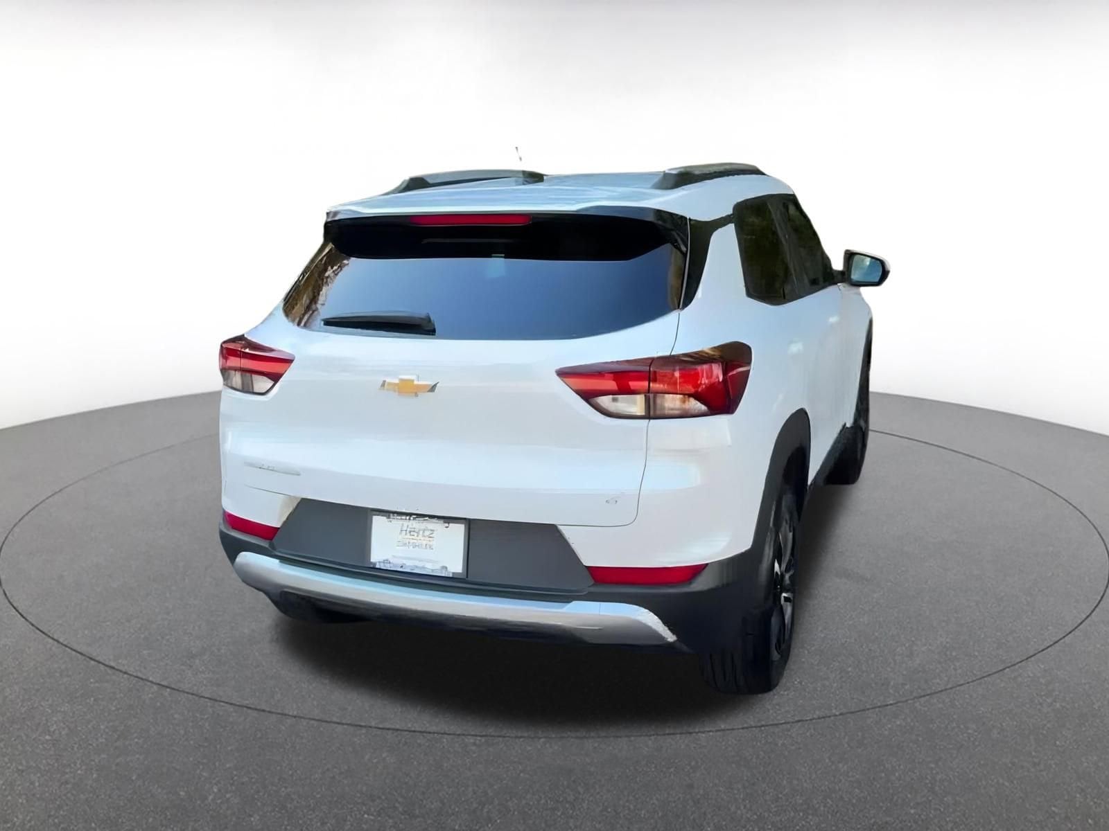 Thumbnail: 2025 Chevrolet TrailBlazer - 14