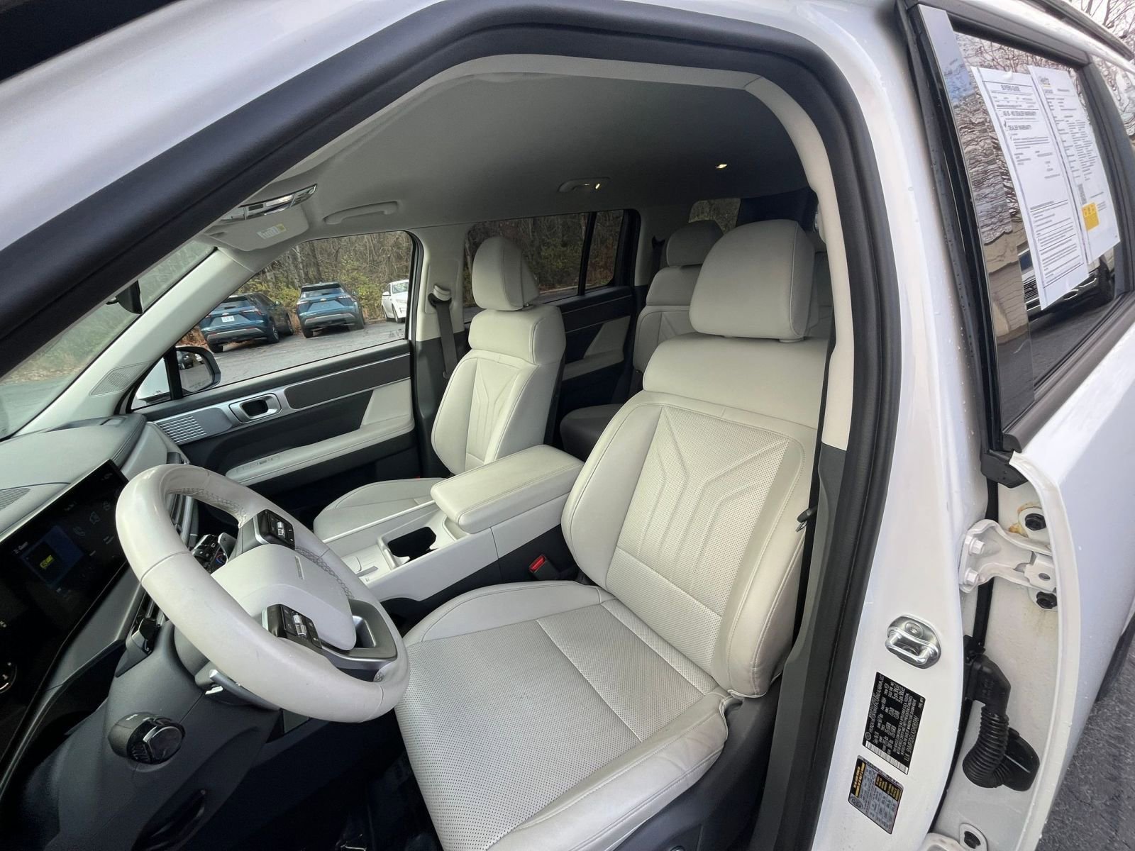 Thumbnail: 2025 Hyundai Santa Fe - 32