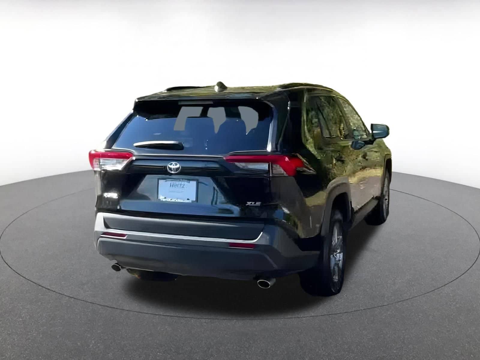 Thumbnail: 2025 Toyota RAV4 - 10