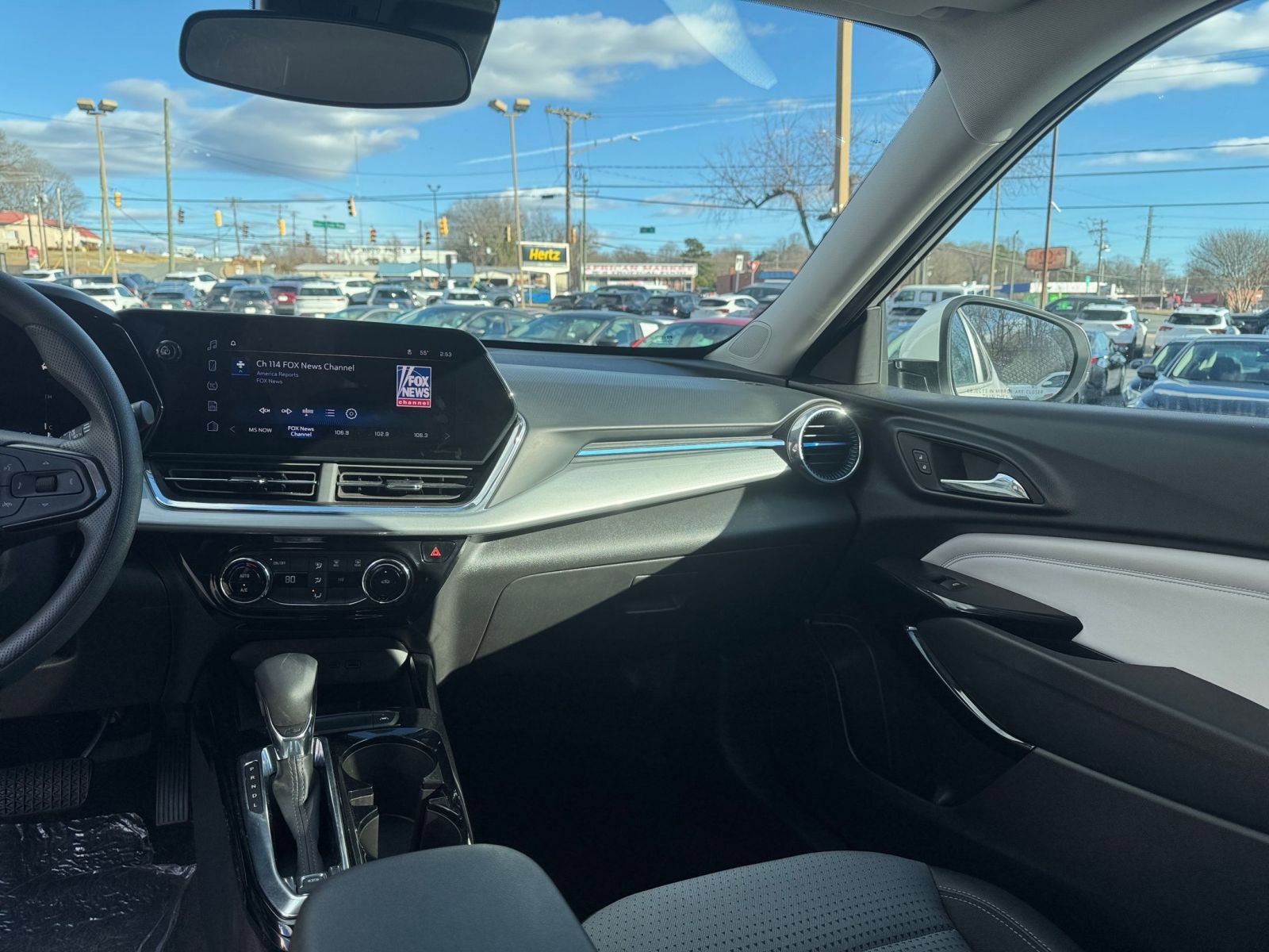 Thumbnail: 2025 Chevrolet Trax - 29