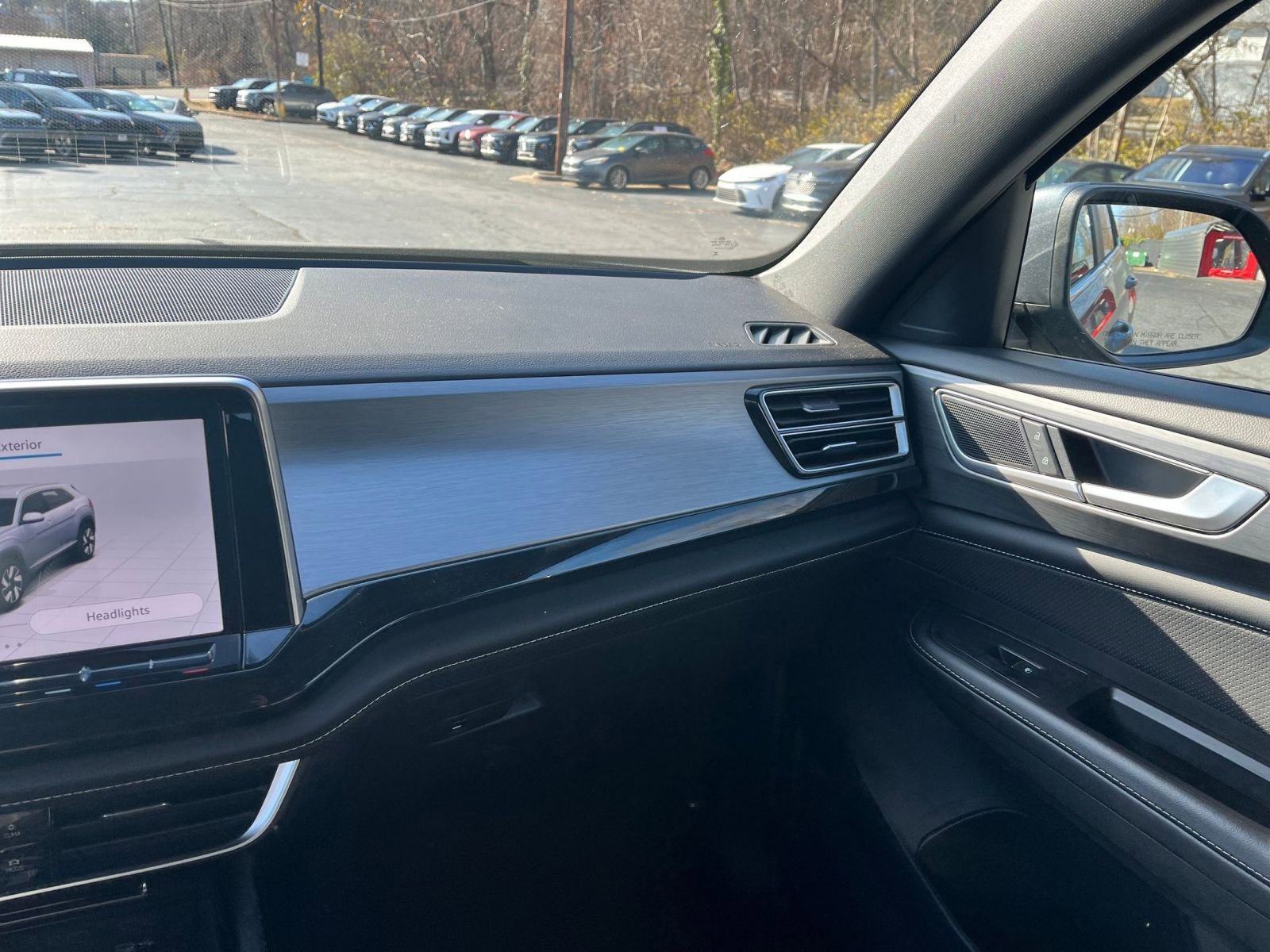 Thumbnail: 2025 Volkswagen Atlas - 30