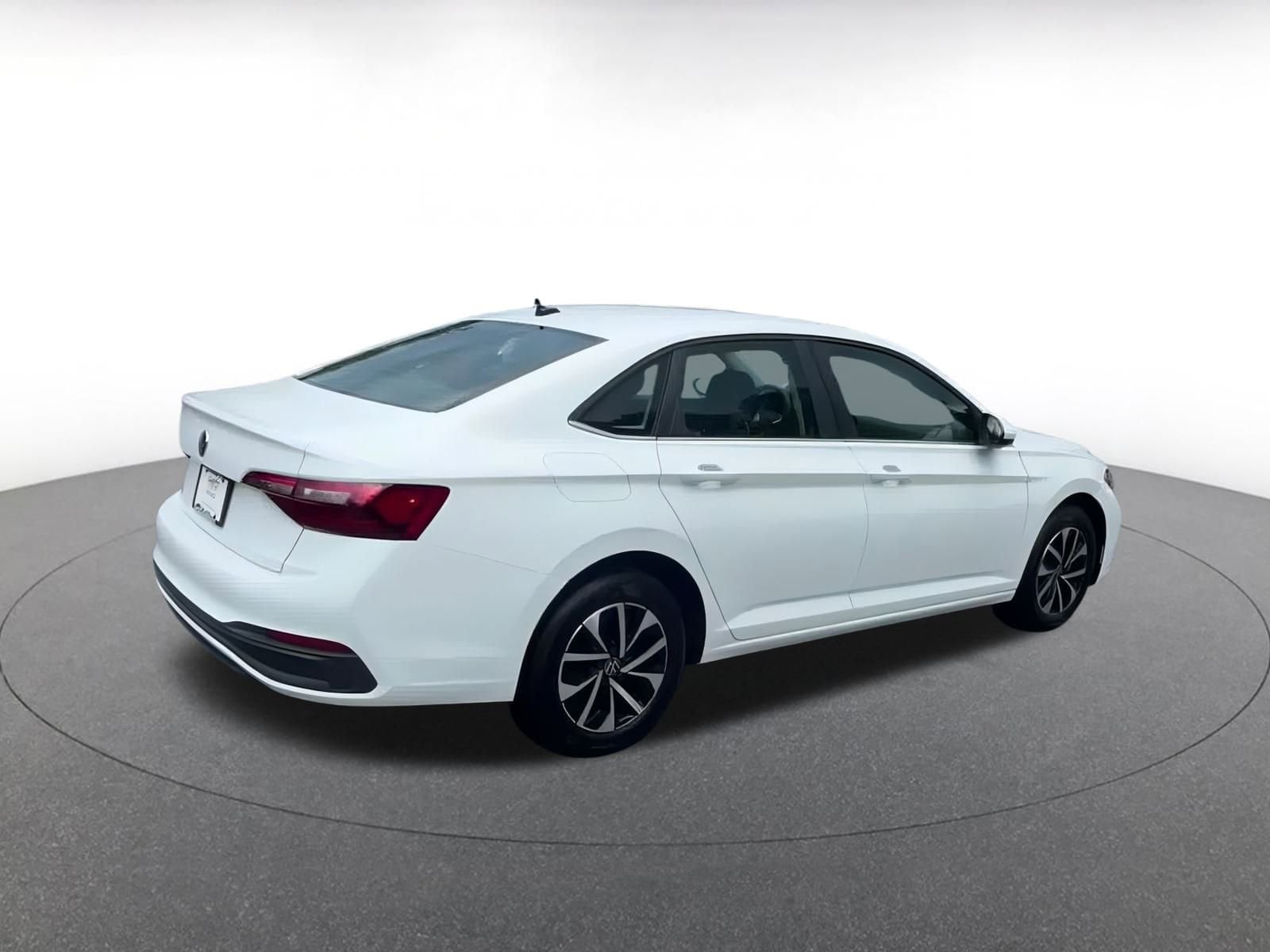 Thumbnail: 2024 Volkswagen Jetta - 13
