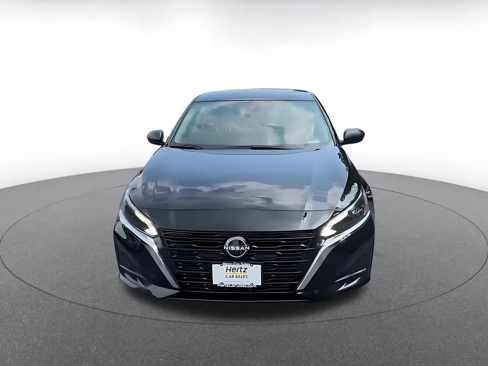 Thumbnail: 2025 Nissan Altima - 4