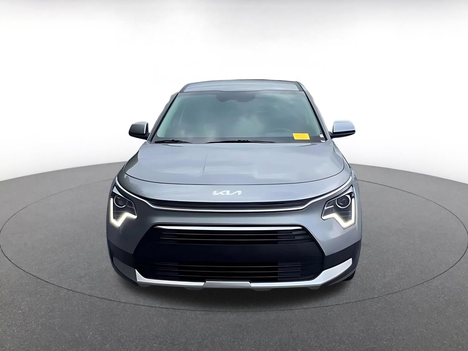 Thumbnail: 2026 Kia Niro - 4
