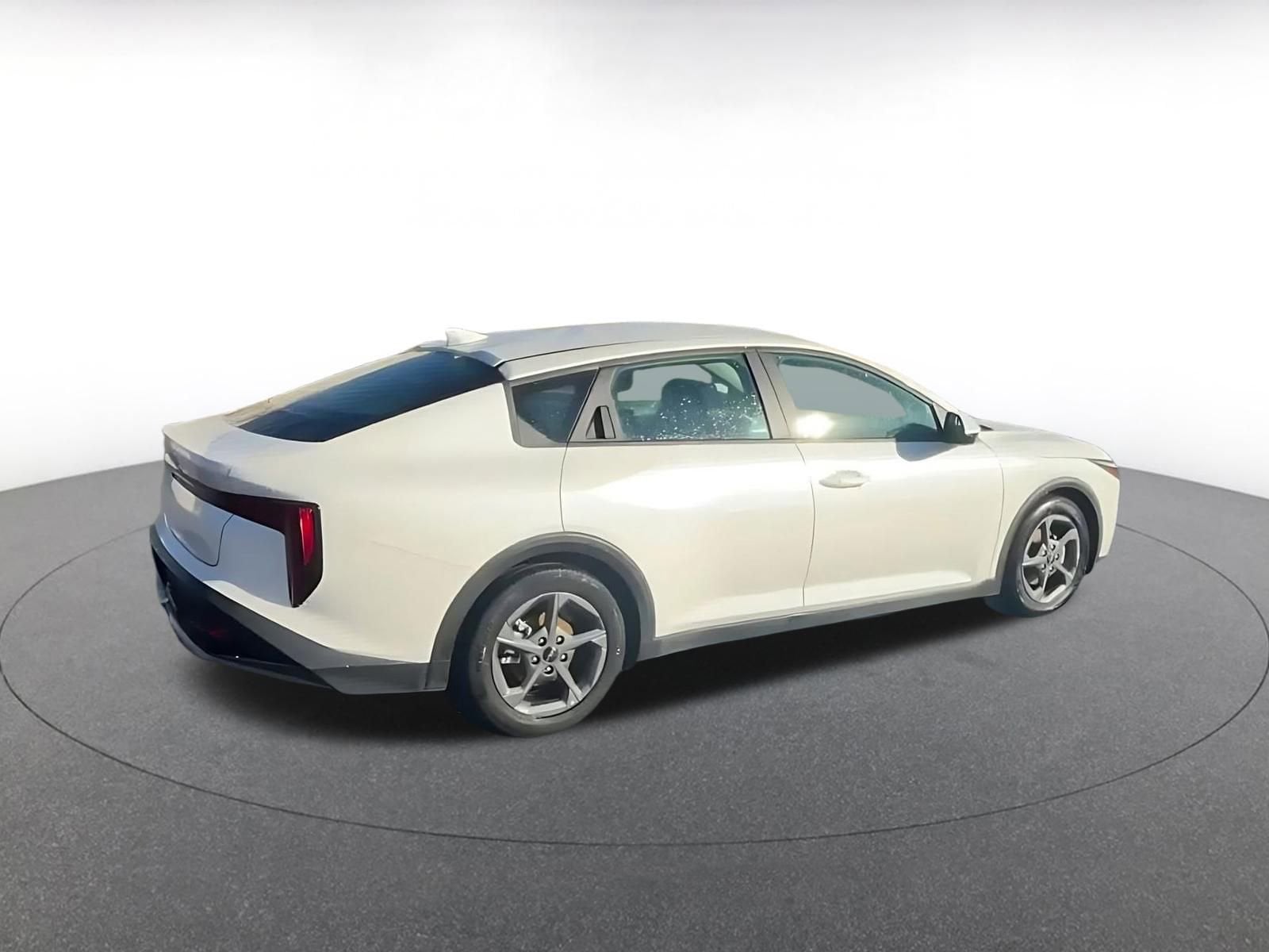 Thumbnail: 2025 Kia K4 - 11