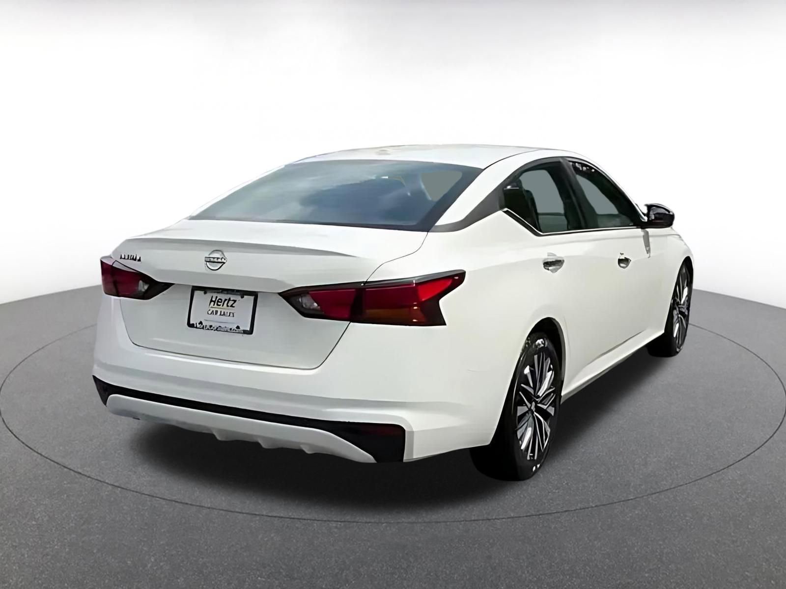 Thumbnail: 2025 Nissan Altima - 14