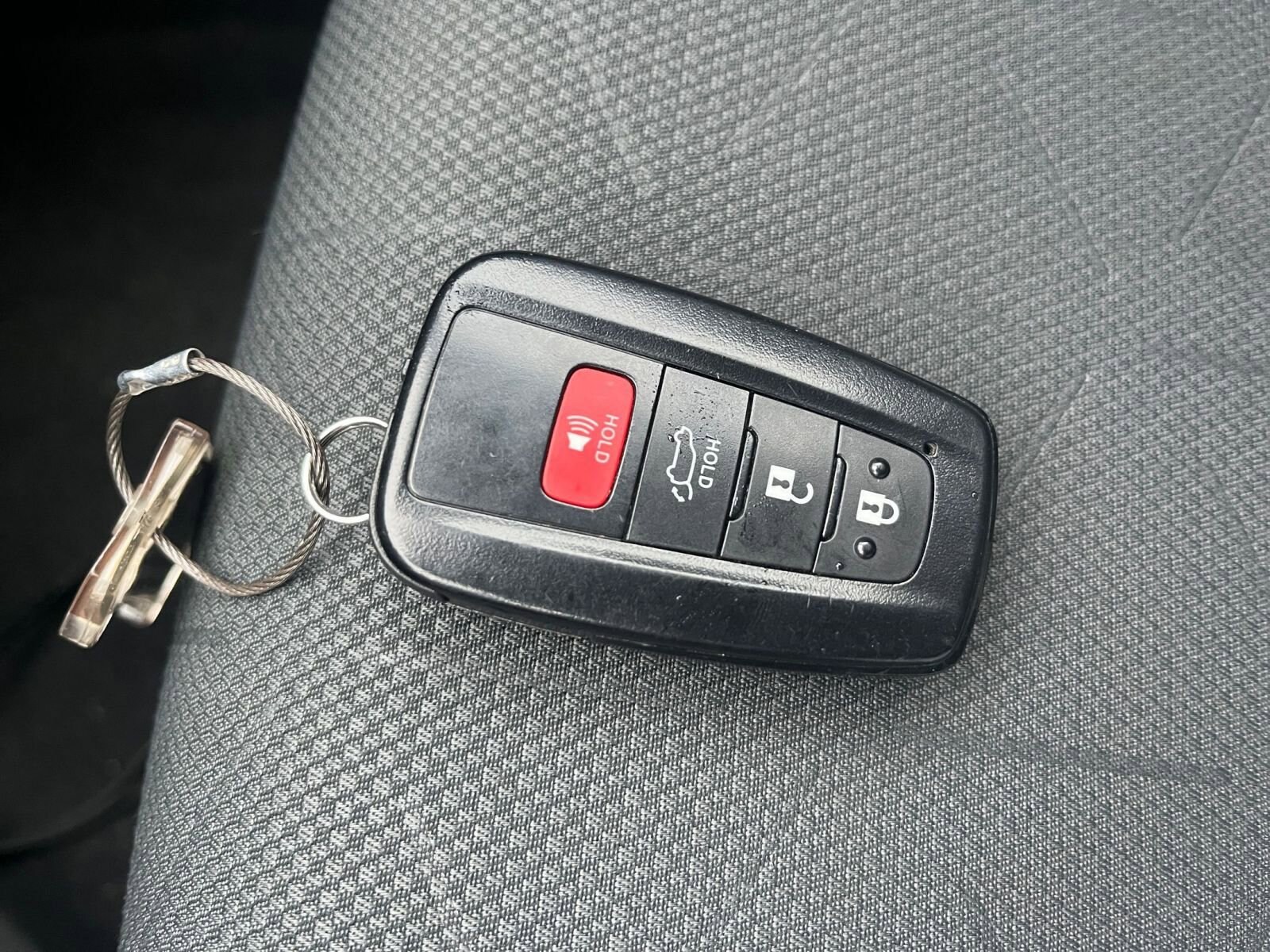 Thumbnail: 2025 Toyota RAV4 - 18