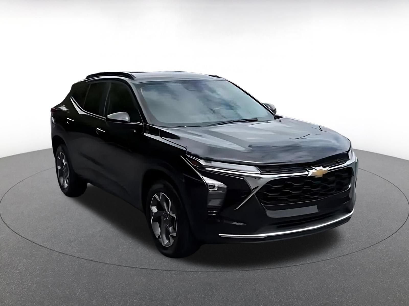 Thumbnail: 2025 Chevrolet Trax - 3