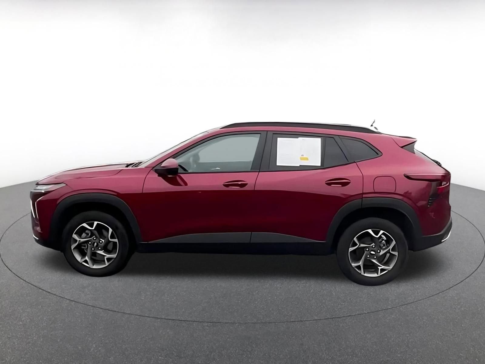 Thumbnail: 2025 Chevrolet Trax - 9