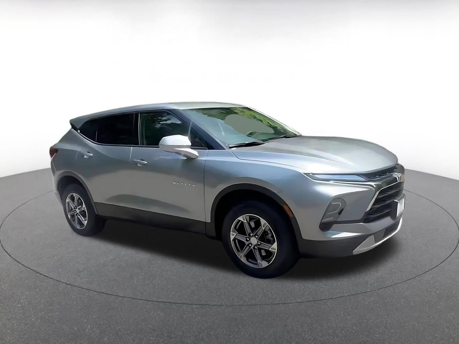 Thumbnail: 2026 Chevrolet Blazer - 2