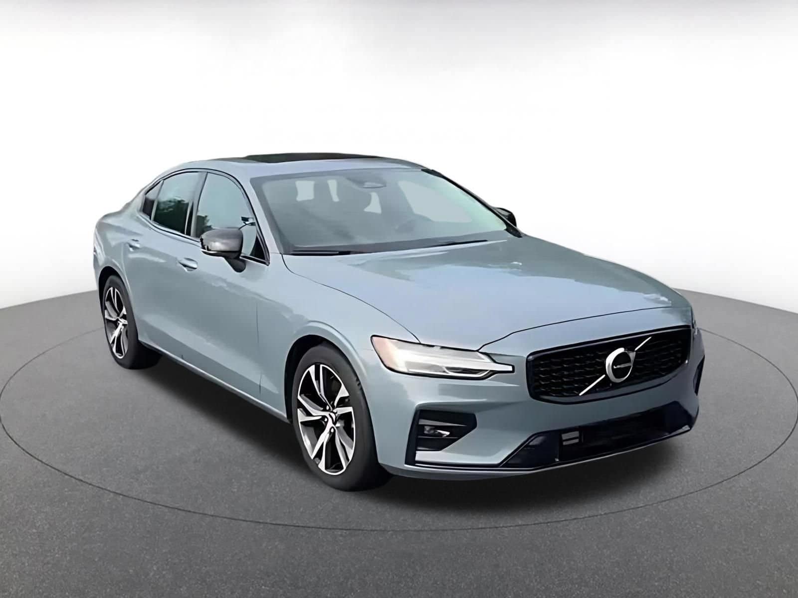Thumbnail: 2024 Volvo S60 - 3