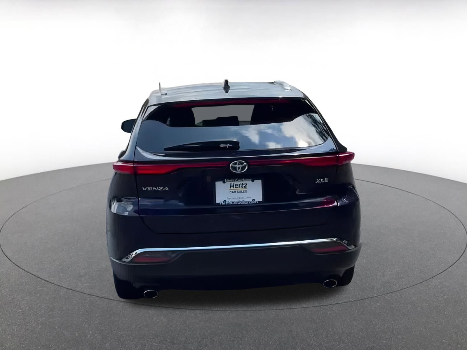 Thumbnail: 2023 Toyota Venza - 12