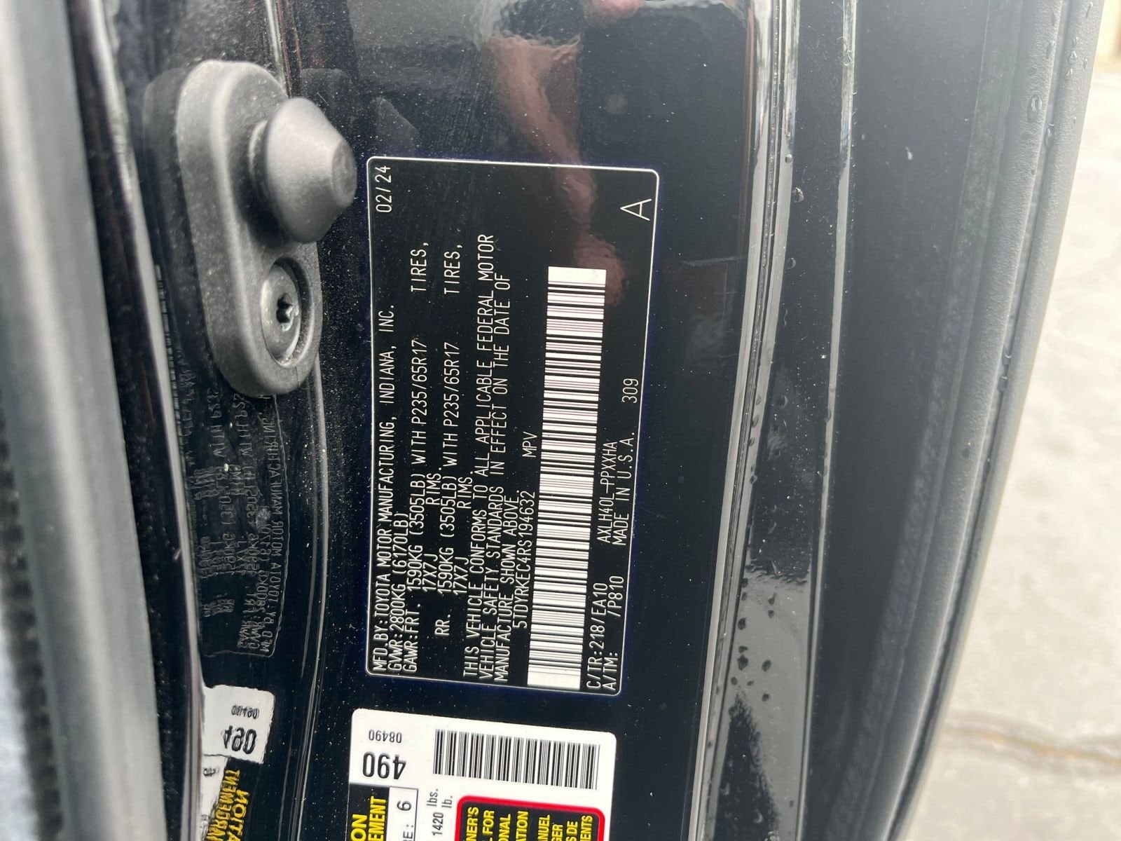 2024 Toyota Sienna XLE 22