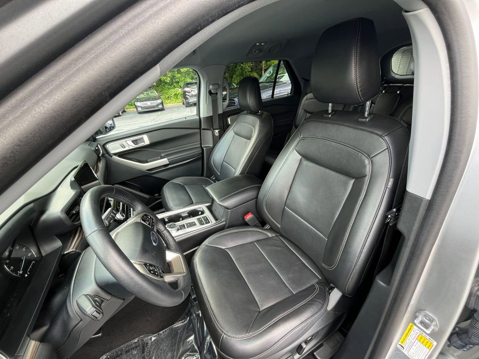 Thumbnail: 2024 Ford Explorer - 32