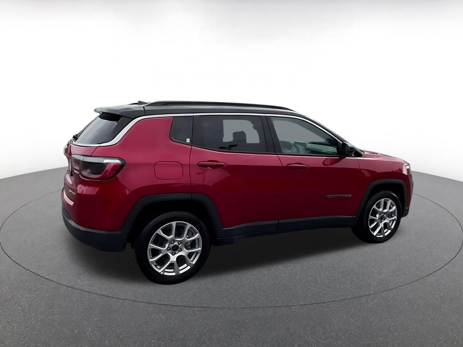 Thumbnail: 2025 Jeep Compass - 14