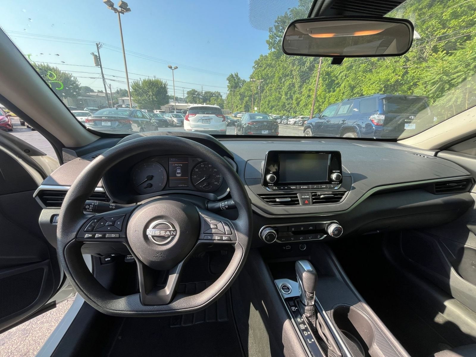 Thumbnail: 2023 Nissan Altima - 28