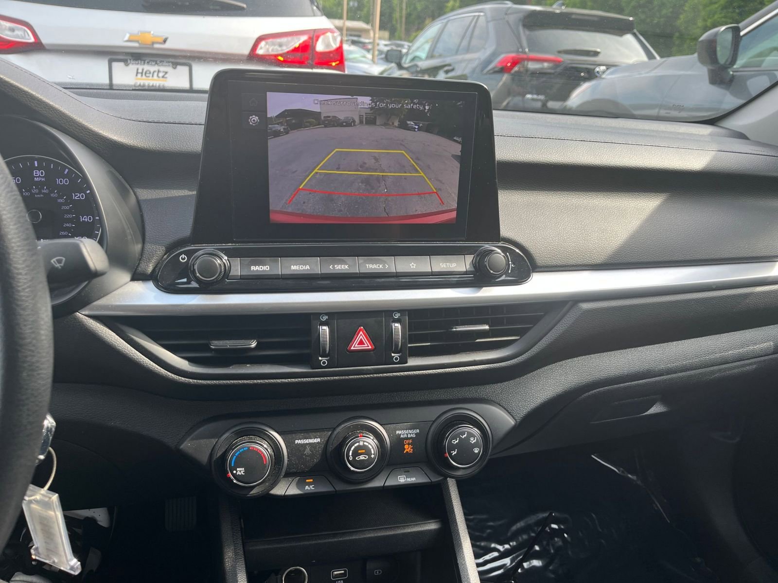 Thumbnail: 2024 Kia Forte - 17