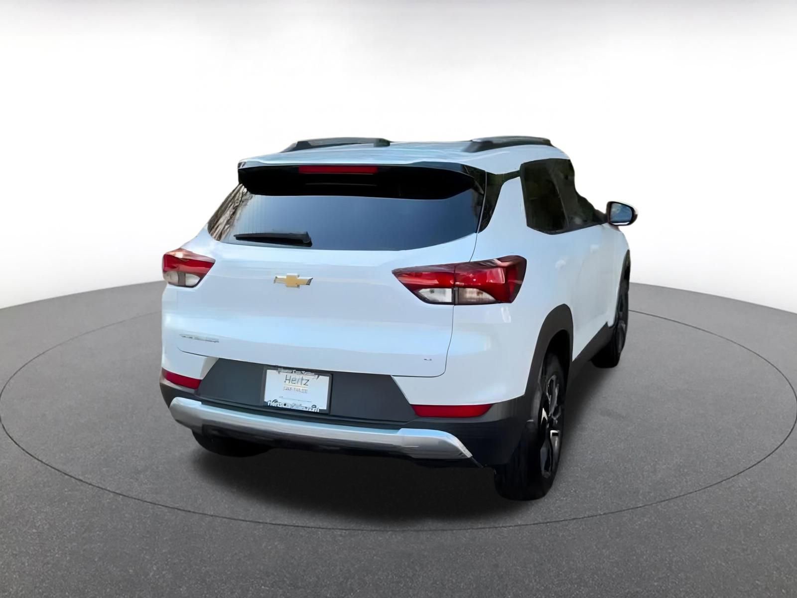 Thumbnail: 2025 Chevrolet TrailBlazer - 14