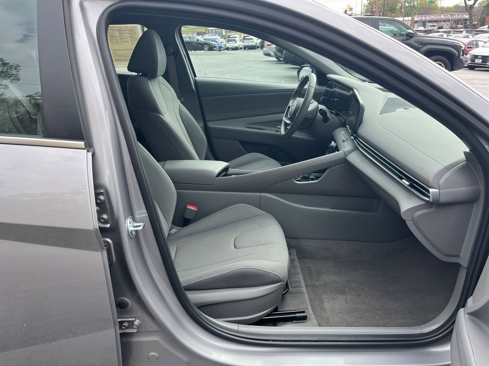 Thumbnail: 2025 Hyundai Elantra - 23