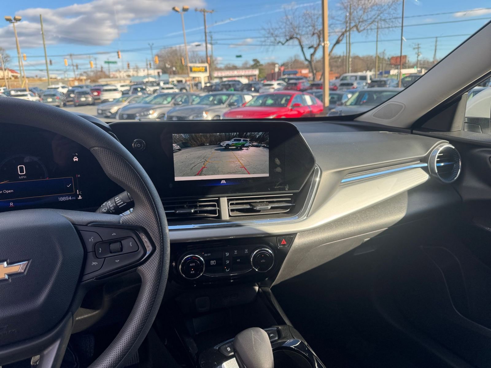 Thumbnail: 2025 Chevrolet Trax - 17