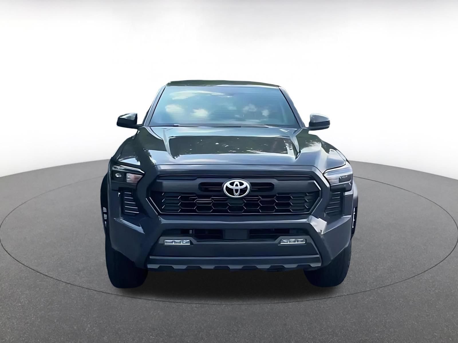 Thumbnail: 2025 Toyota Tacoma - 4