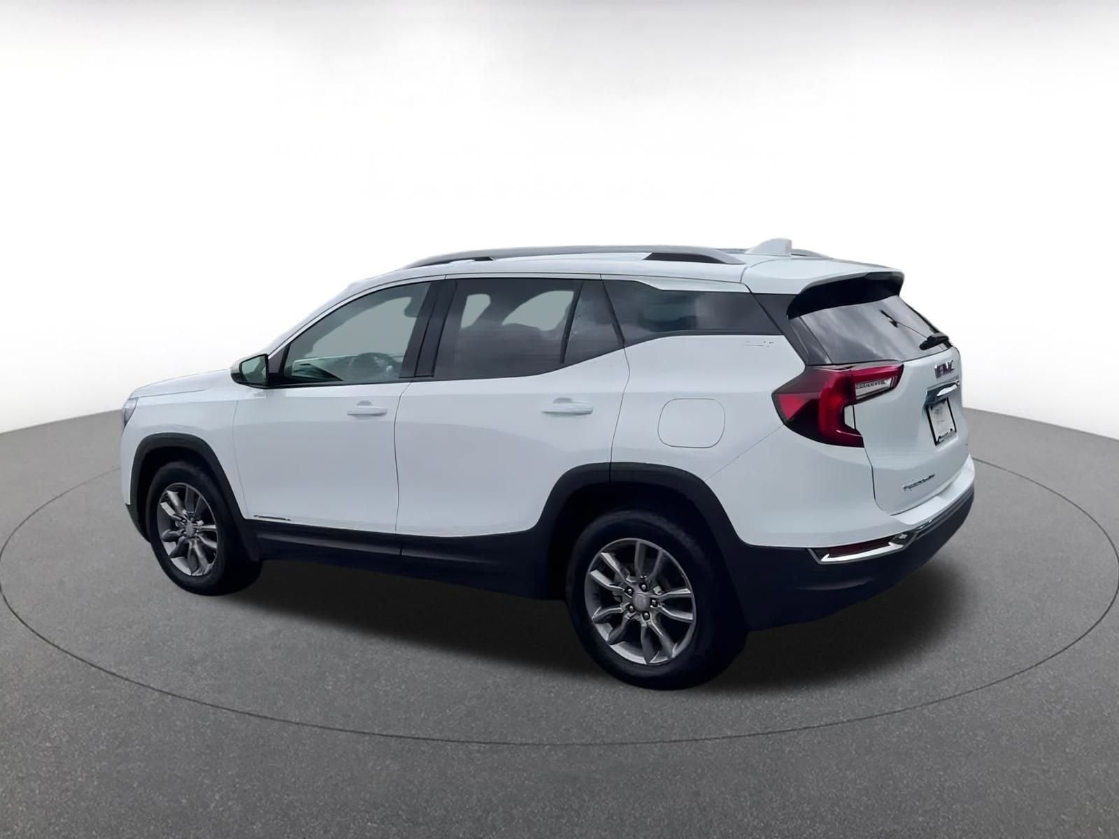 Thumbnail: 2024 GMC Terrain - 10