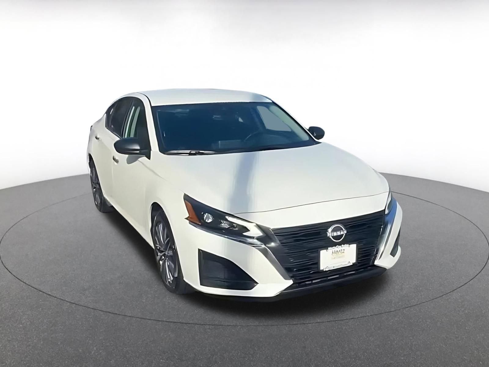 Thumbnail: 2025 Nissan Altima - 3